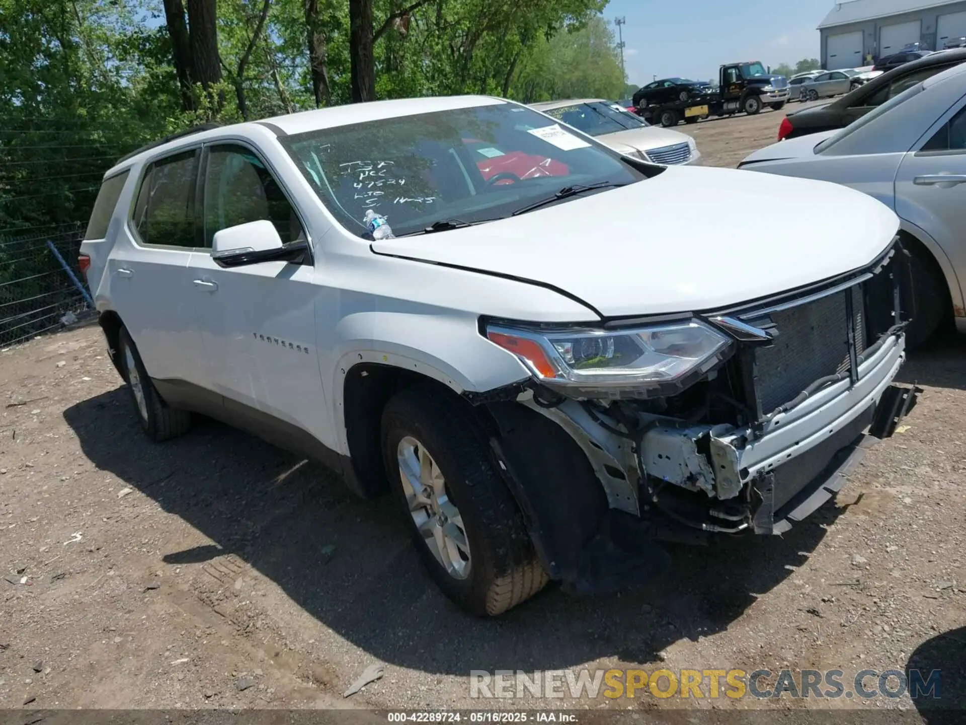 1 Photograph of a damaged car 1GNERGKW1LJ123026 CHEVROLET TRAVERSE 2020