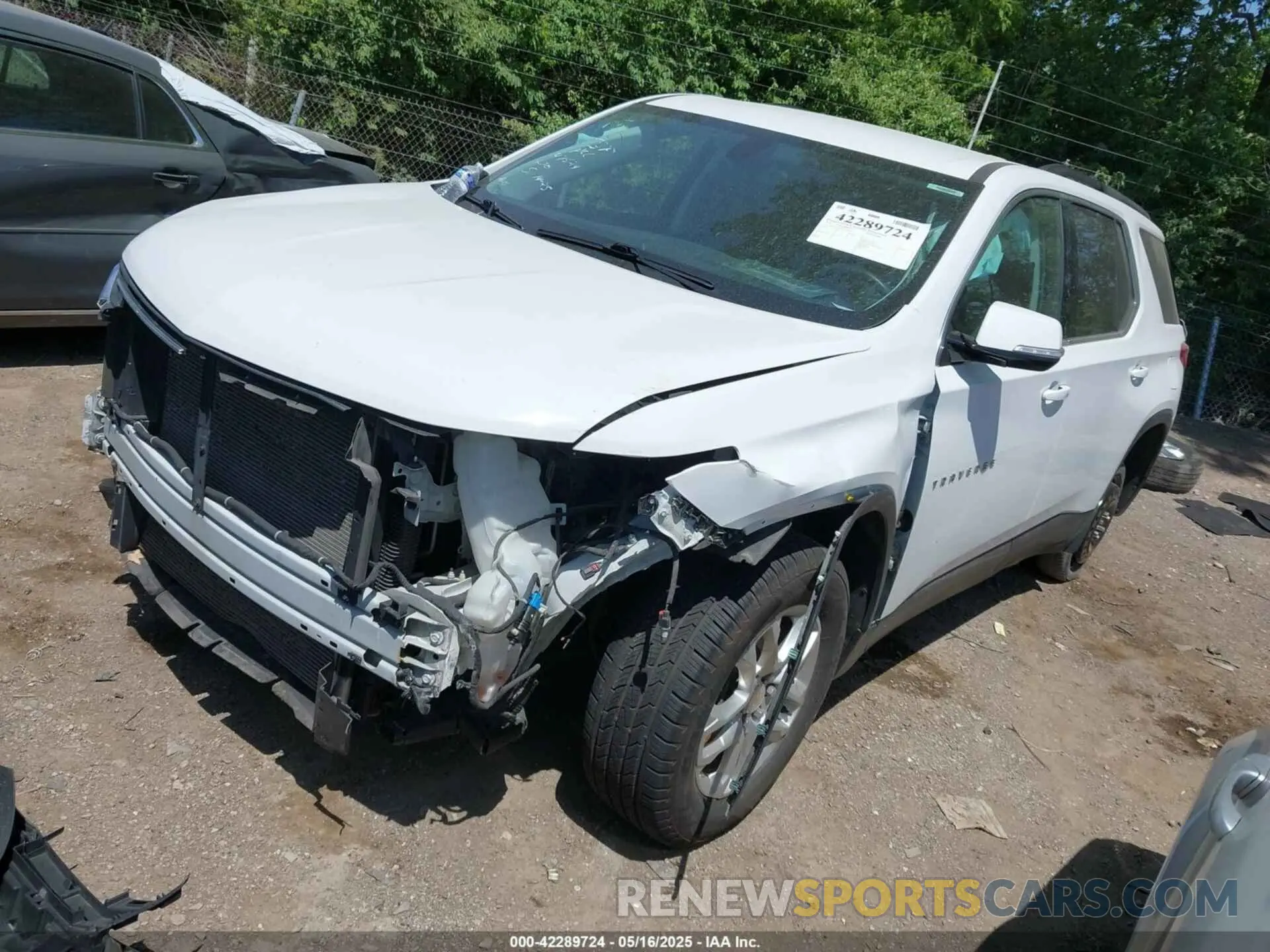 2 Photograph of a damaged car 1GNERGKW1LJ123026 CHEVROLET TRAVERSE 2020