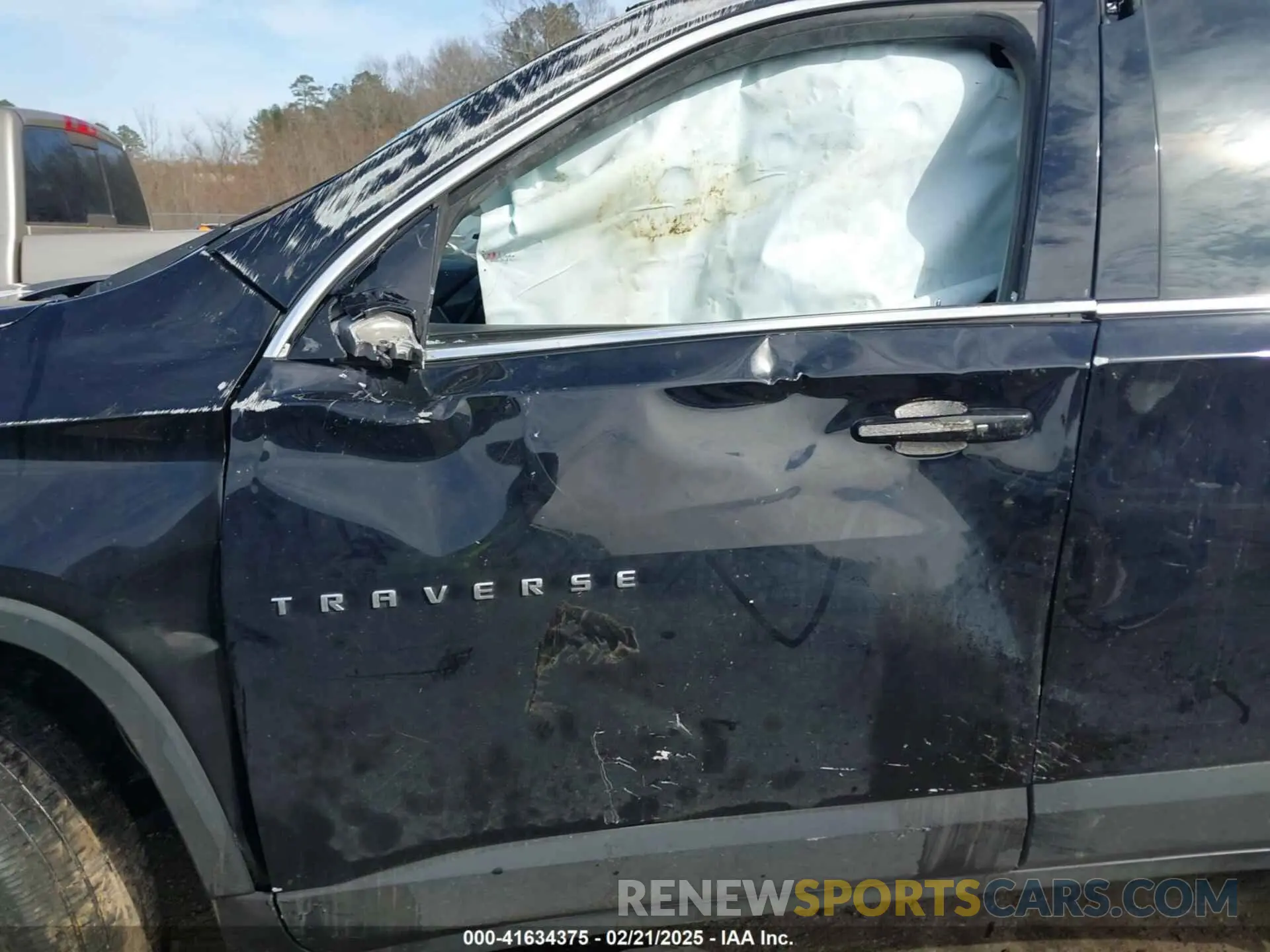 14 Photograph of a damaged car 1GNERGKW1LJ166877 CHEVROLET TRAVERSE 2020
