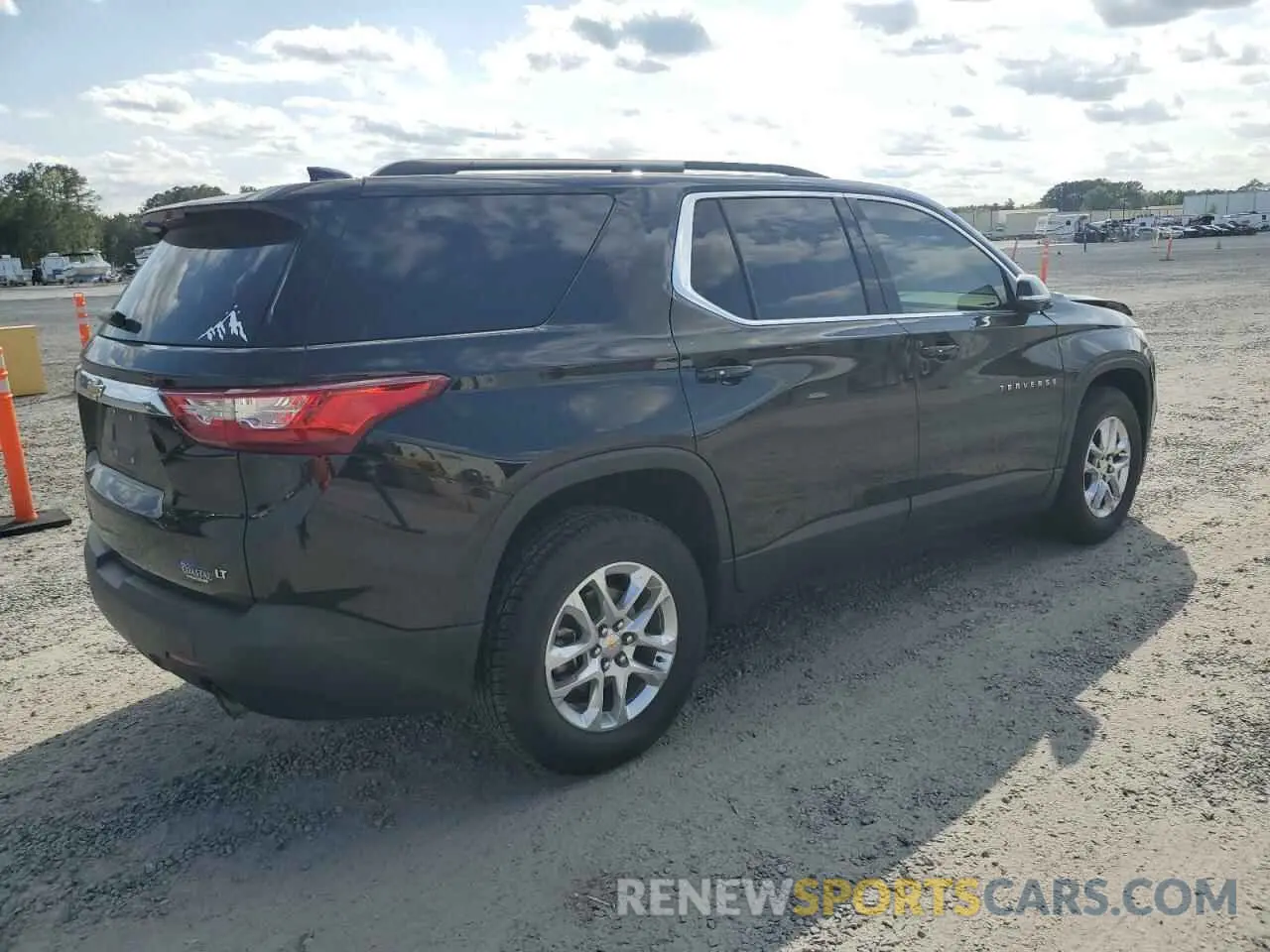 3 Фотография поврежденного автомобиля 1GNERGKW1LJ318351 CHEVROLET TRAVERSE 2020