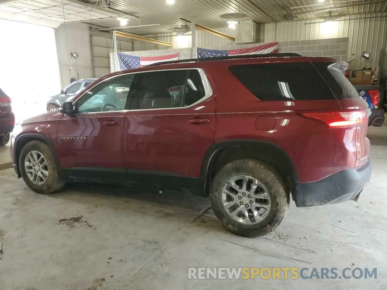 2 Фотография поврежденного автомобиля 1GNERGKW1LJ318740 CHEVROLET TRAVERSE 2020