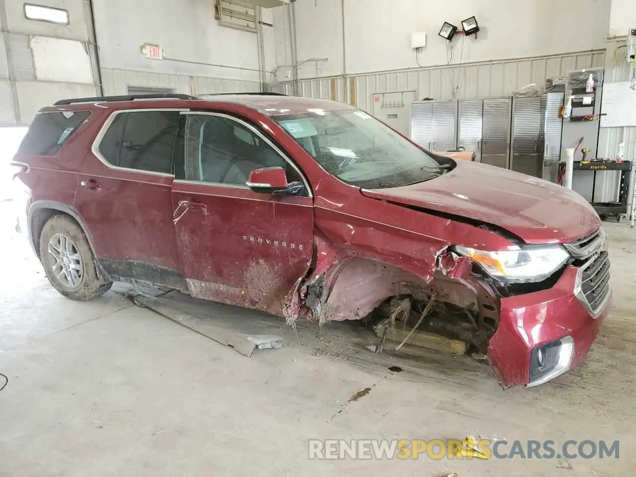 4 Фотография поврежденного автомобиля 1GNERGKW1LJ318740 CHEVROLET TRAVERSE 2020