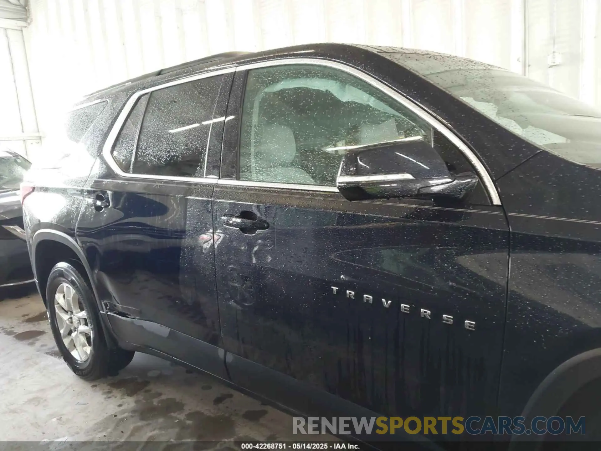13 Фотография поврежденного автомобиля 1GNERGKW2LJ132057 CHEVROLET TRAVERSE 2020