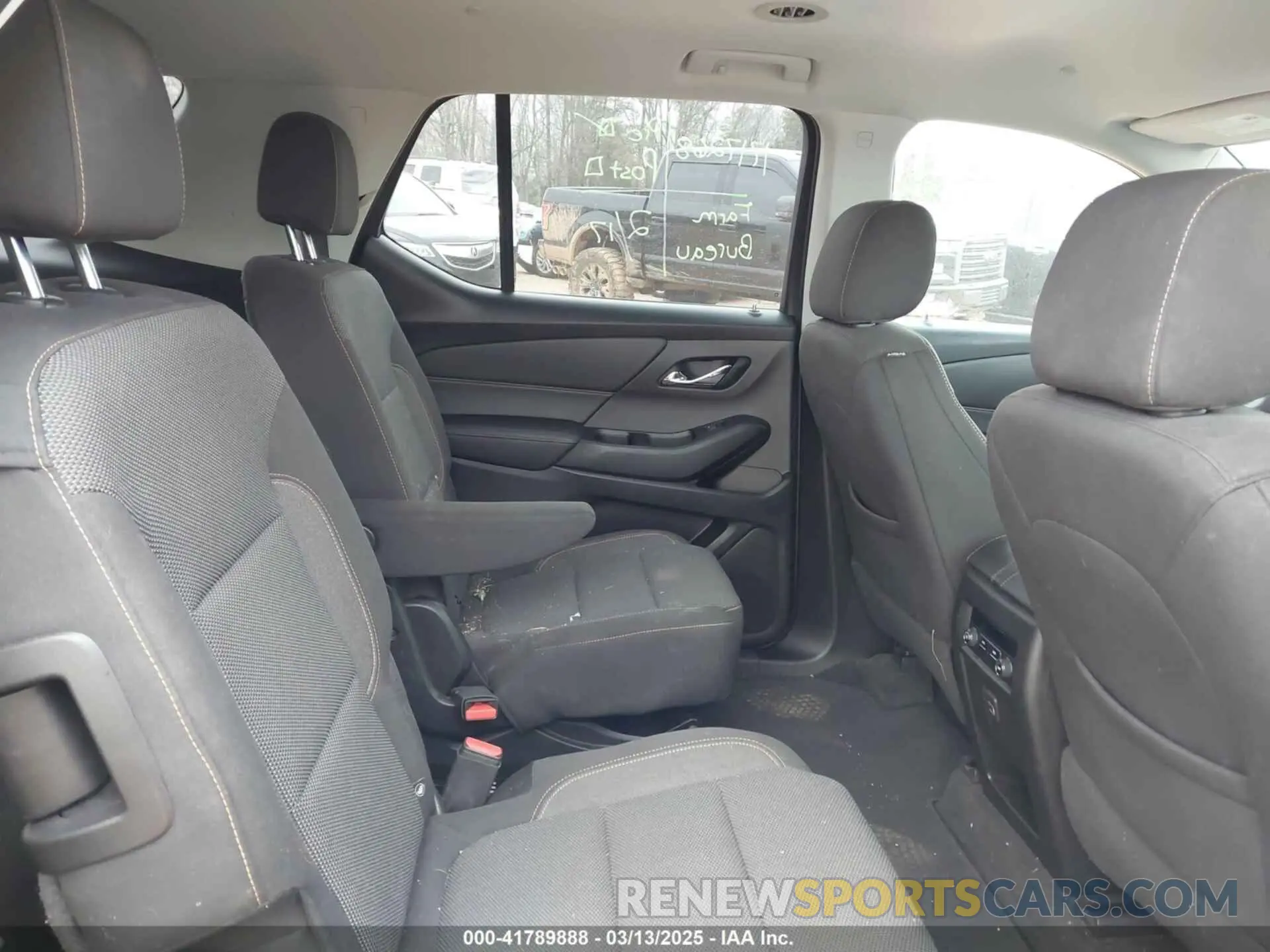 8 Фотография поврежденного автомобиля 1GNERGKW2LJ197166 CHEVROLET TRAVERSE 2020