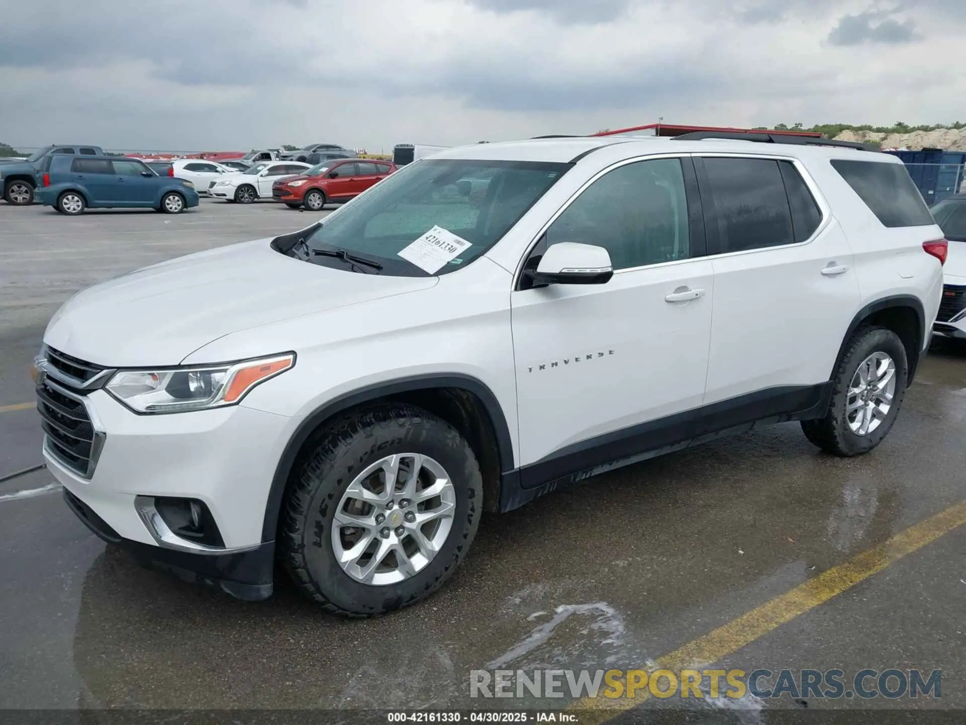 2 Фотография поврежденного автомобиля 1GNERGKW3LJ127398 CHEVROLET TRAVERSE 2020
