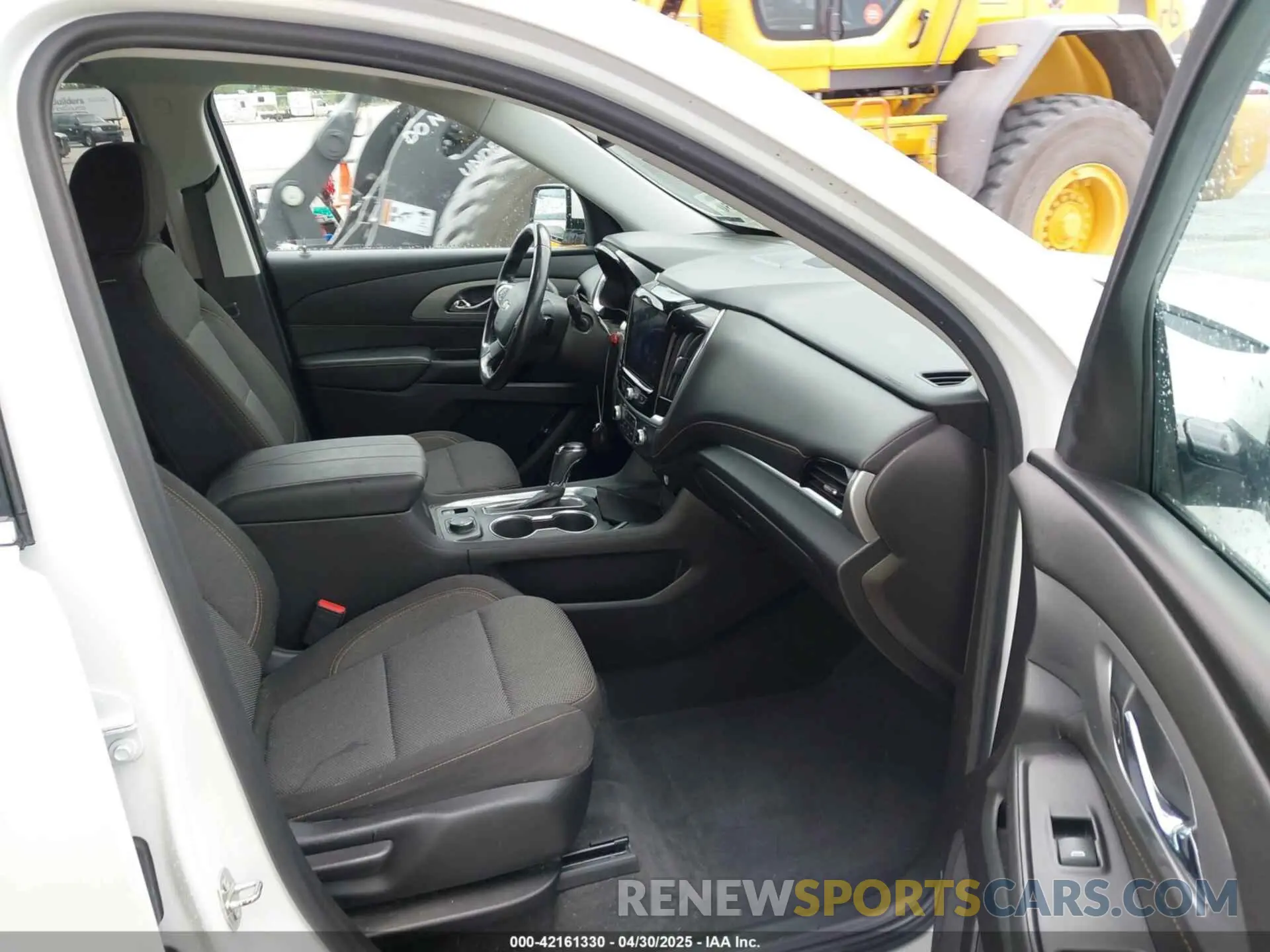 5 Фотография поврежденного автомобиля 1GNERGKW3LJ127398 CHEVROLET TRAVERSE 2020