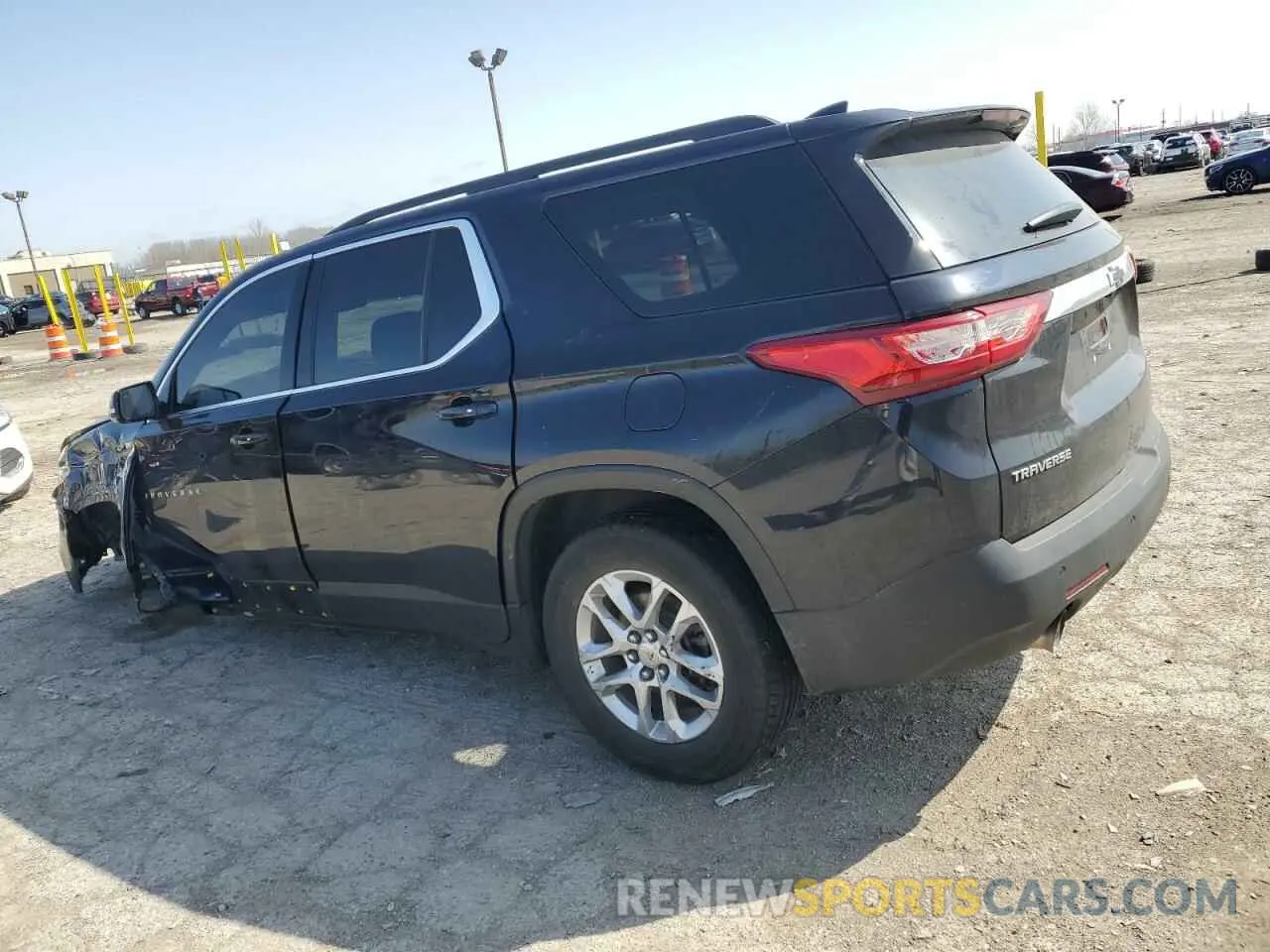 2 Фотография поврежденного автомобиля 1GNERGKW3LJ158327 CHEVROLET TRAVERSE 2020