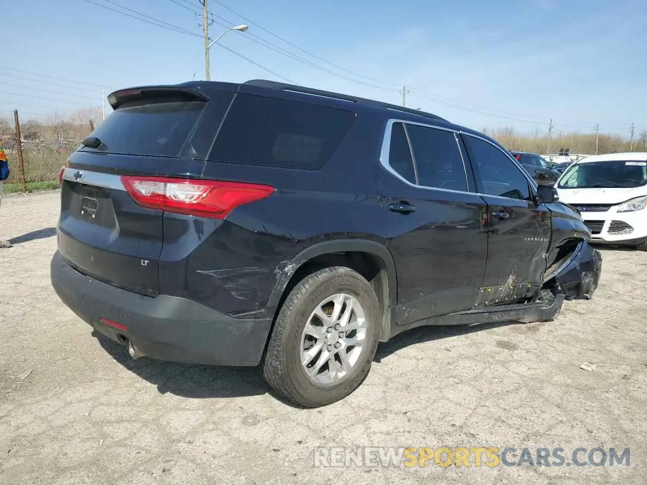 3 Фотография поврежденного автомобиля 1GNERGKW3LJ158327 CHEVROLET TRAVERSE 2020
