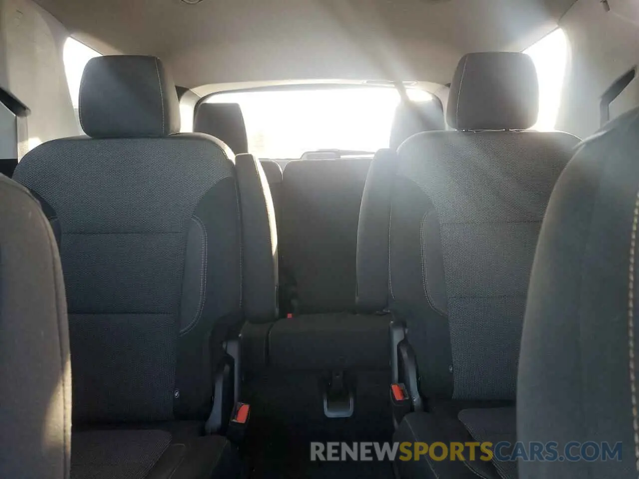 10 Фотография поврежденного автомобиля 1GNERGKW3LJ234855 CHEVROLET TRAVERSE 2020