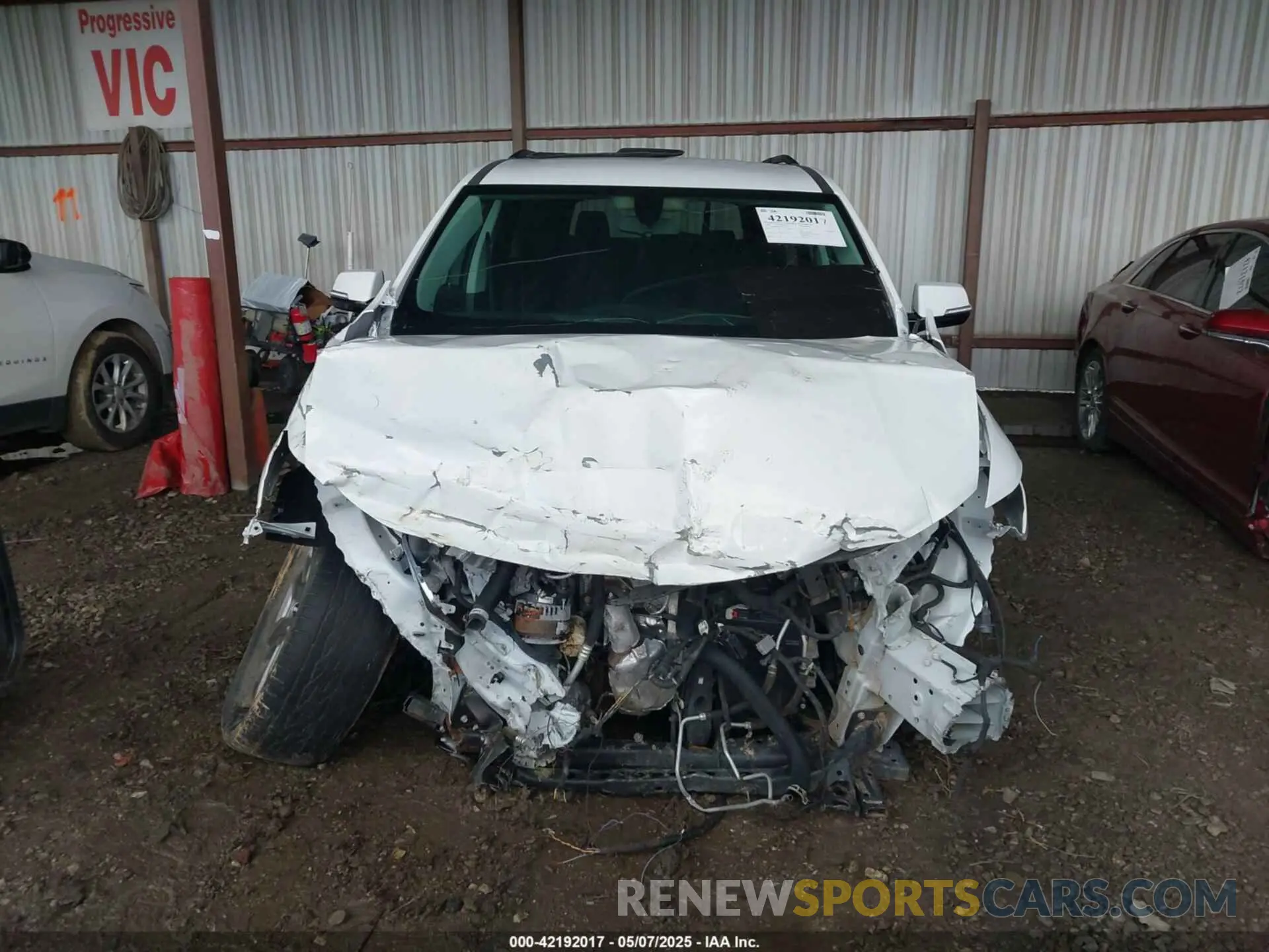 13 Photograph of a damaged car 1GNERGKW5LJ305571 CHEVROLET TRAVERSE 2020