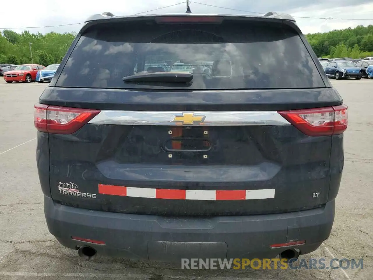 6 Photograph of a damaged car 1GNERGKW6LJ100776 CHEVROLET TRAVERSE 2020