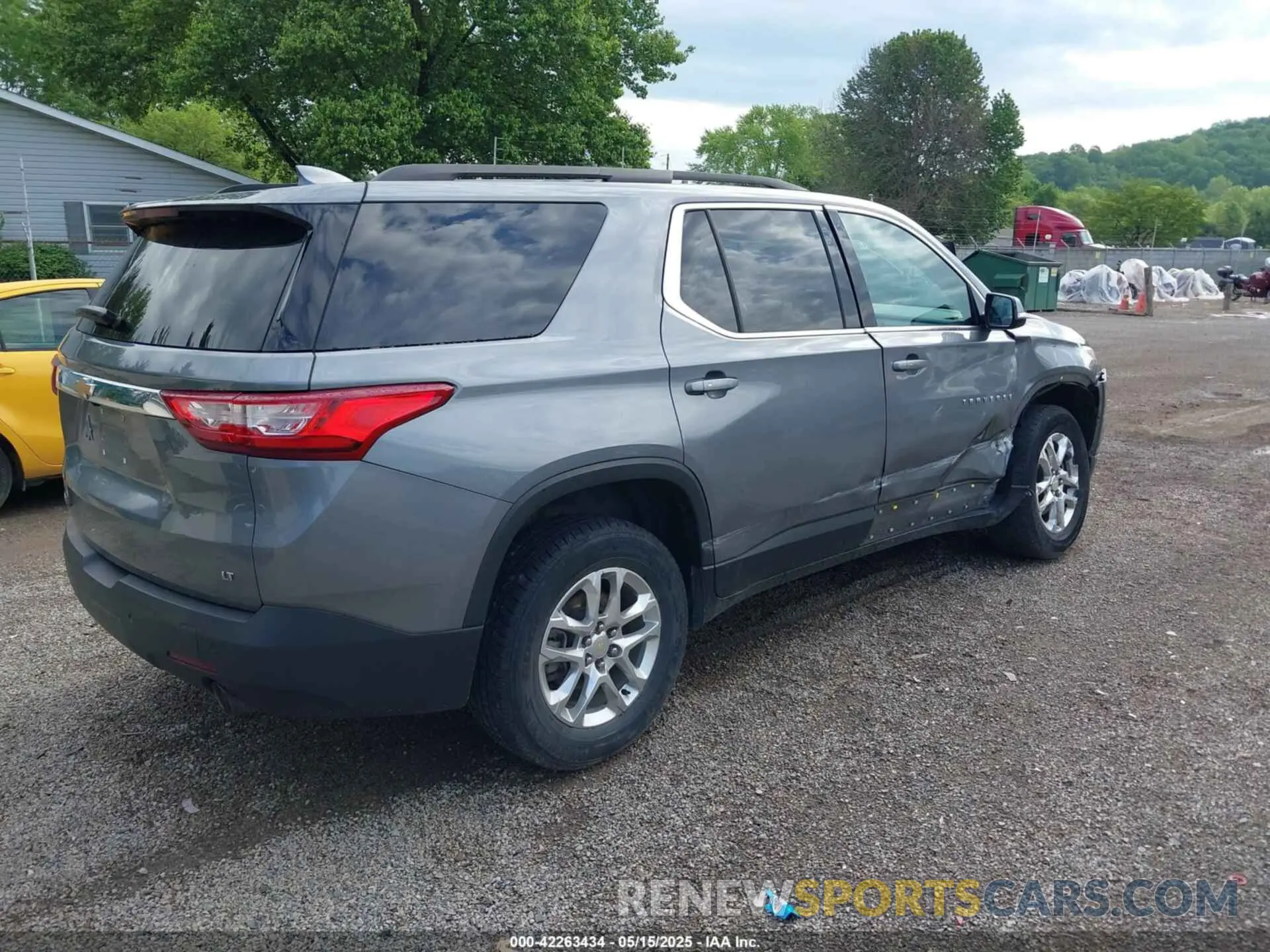4 Фотография поврежденного автомобиля 1GNERGKW6LJ230699 CHEVROLET TRAVERSE 2020