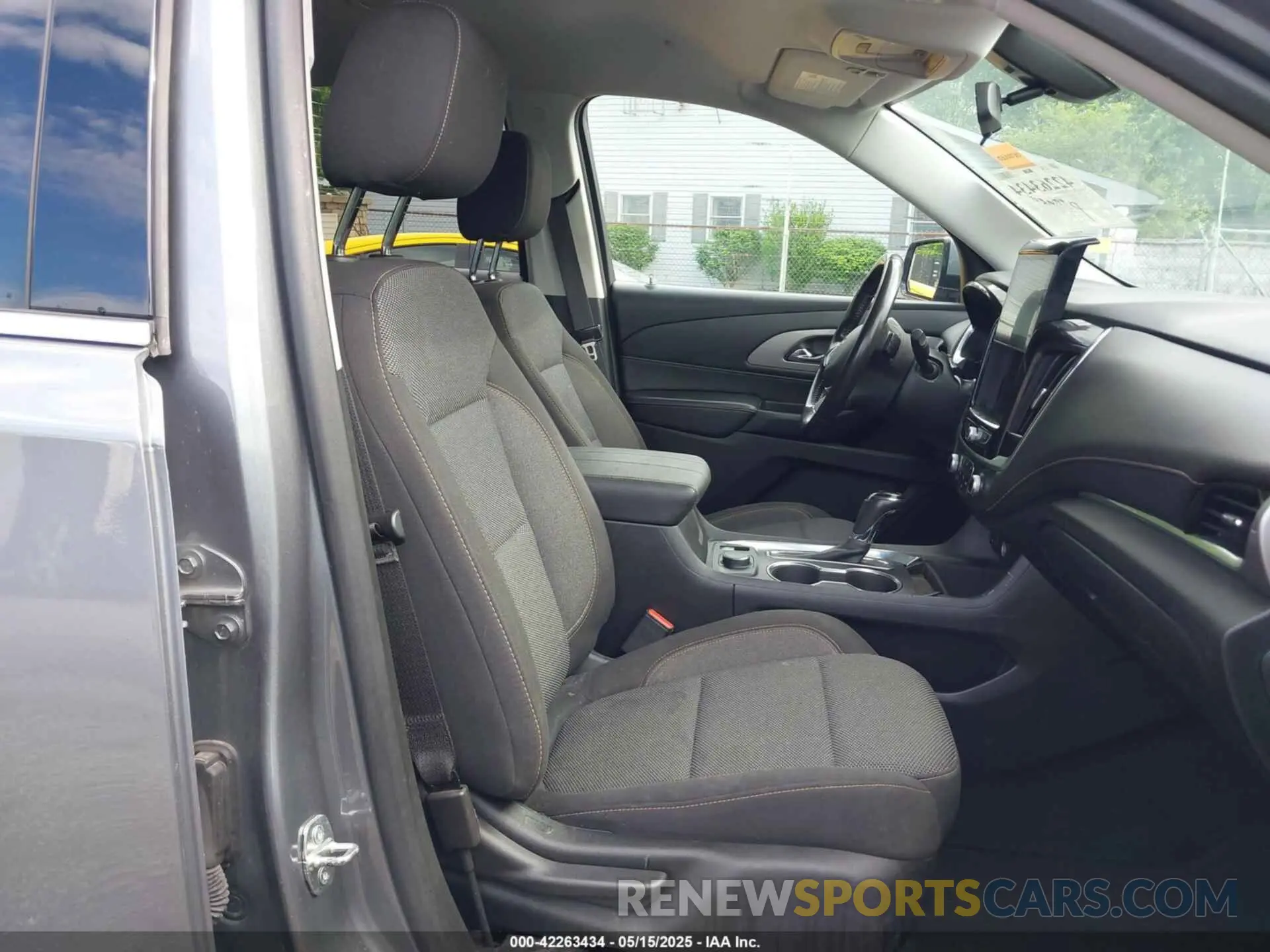 5 Фотография поврежденного автомобиля 1GNERGKW6LJ230699 CHEVROLET TRAVERSE 2020
