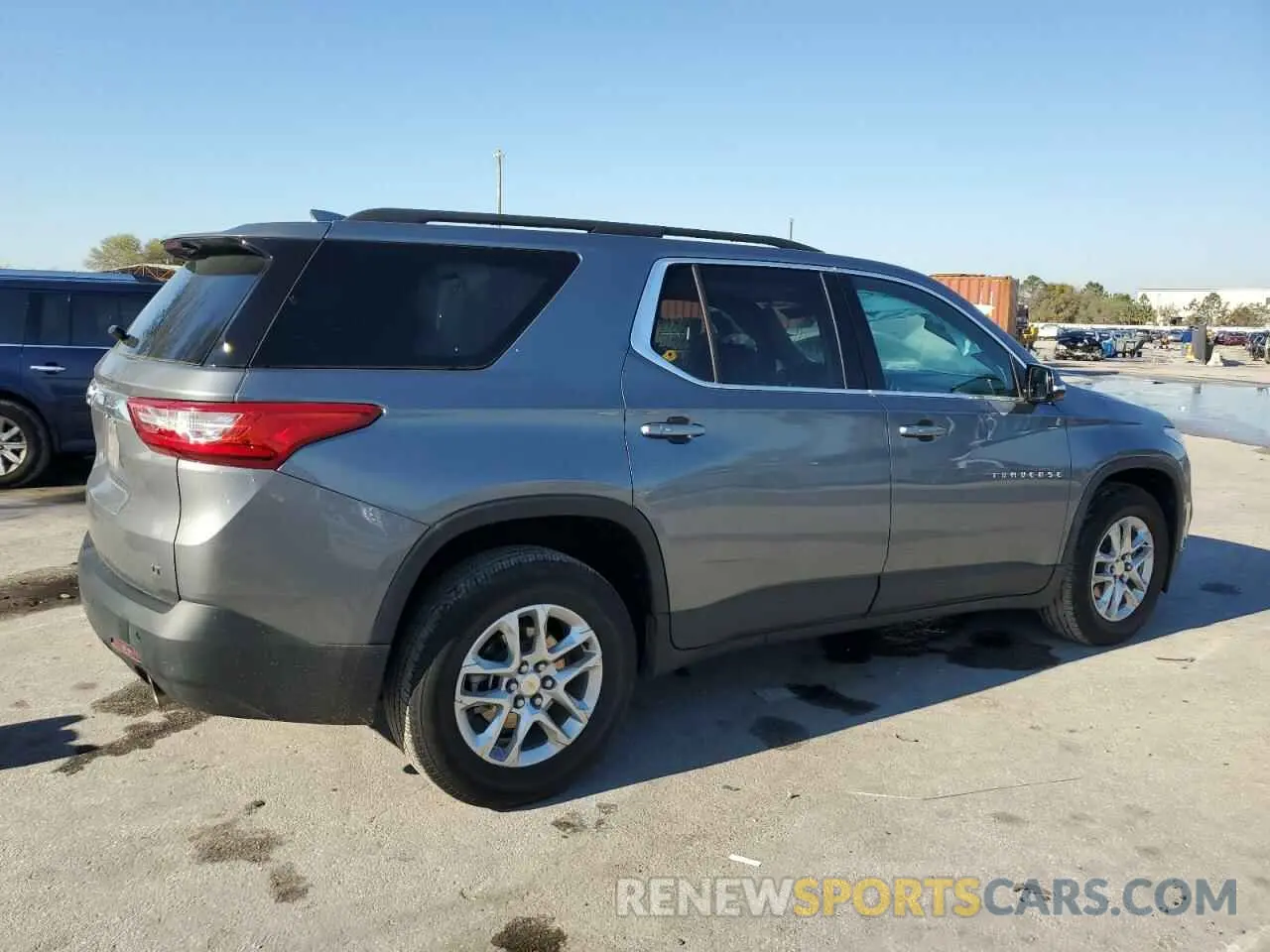 3 Photograph of a damaged car 1GNERGKW6LJ296928 CHEVROLET TRAVERSE 2020