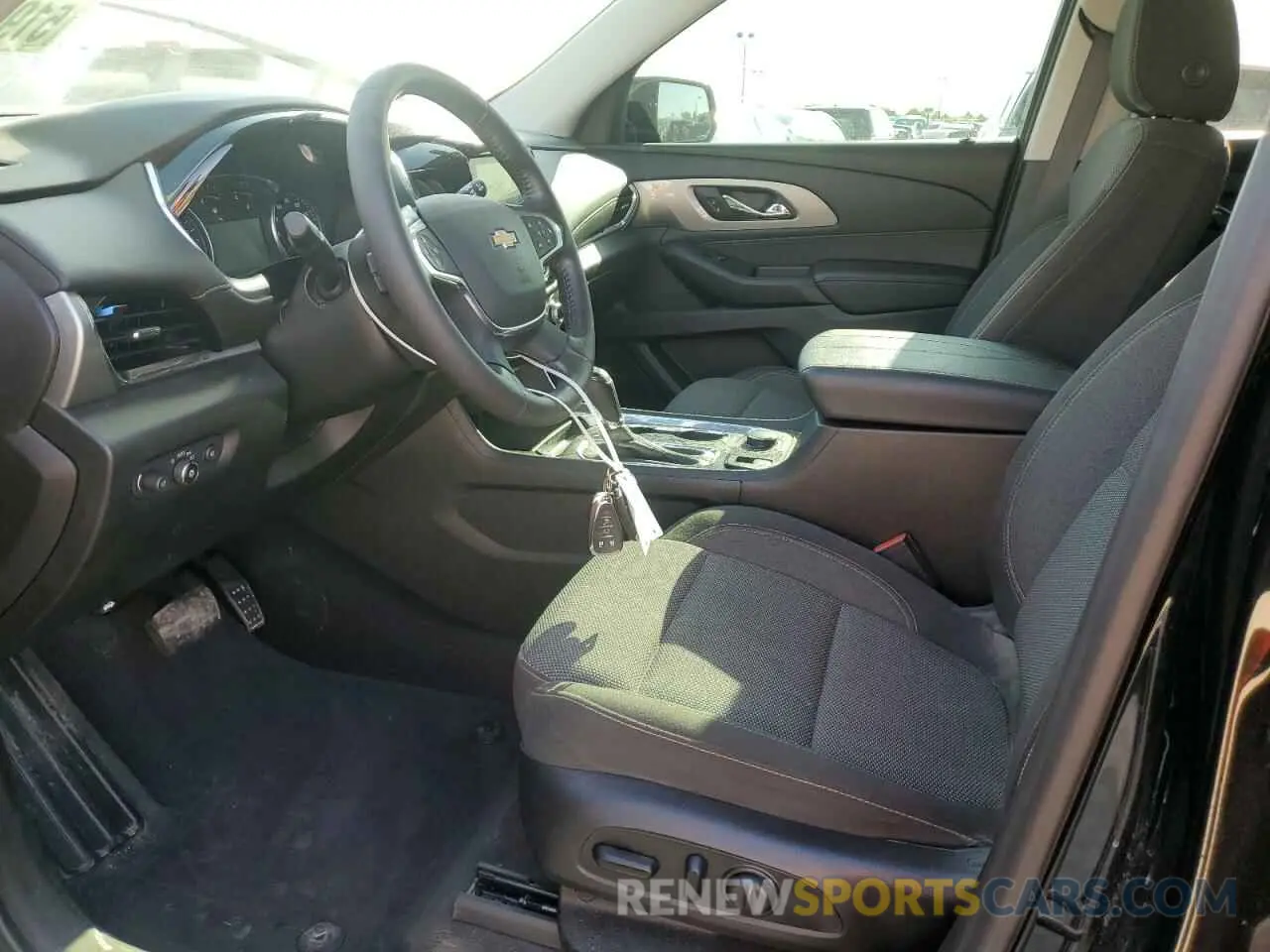 7 Photograph of a damaged car 1GNERGKW6LJ306163 CHEVROLET TRAVERSE 2020