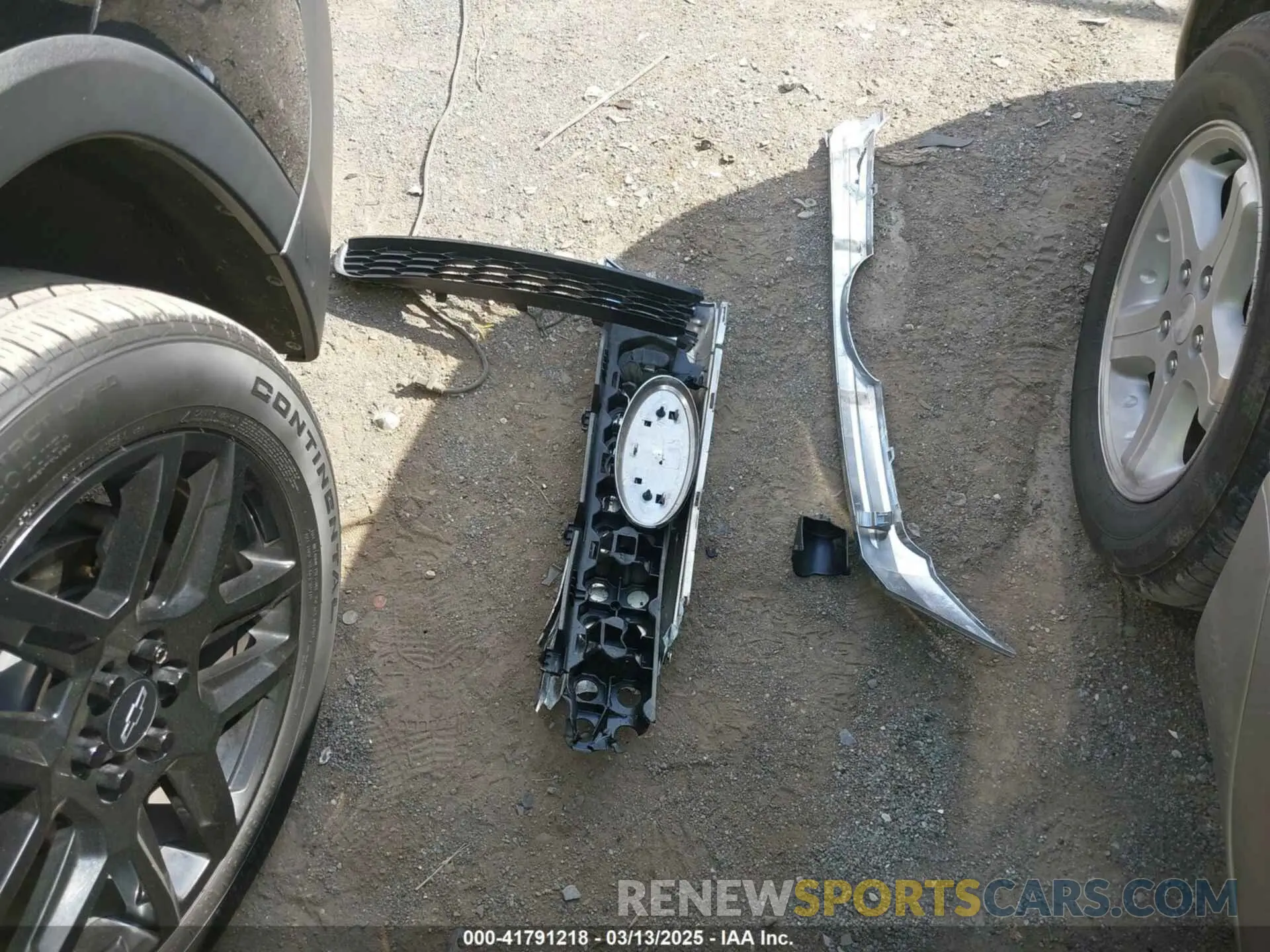 12 Фотография поврежденного автомобиля 1GNERGKW6LJ308270 CHEVROLET TRAVERSE 2020