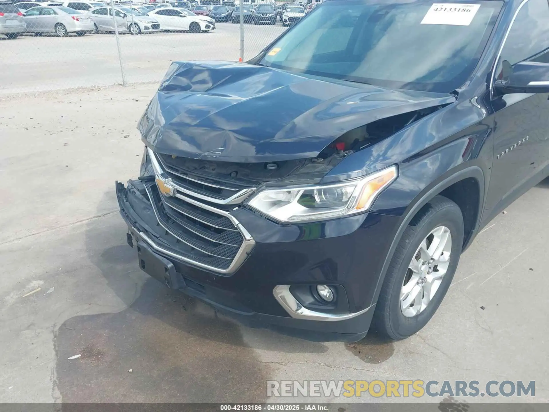 6 Photograph of a damaged car 1GNERGKW7LJ153664 CHEVROLET TRAVERSE 2020