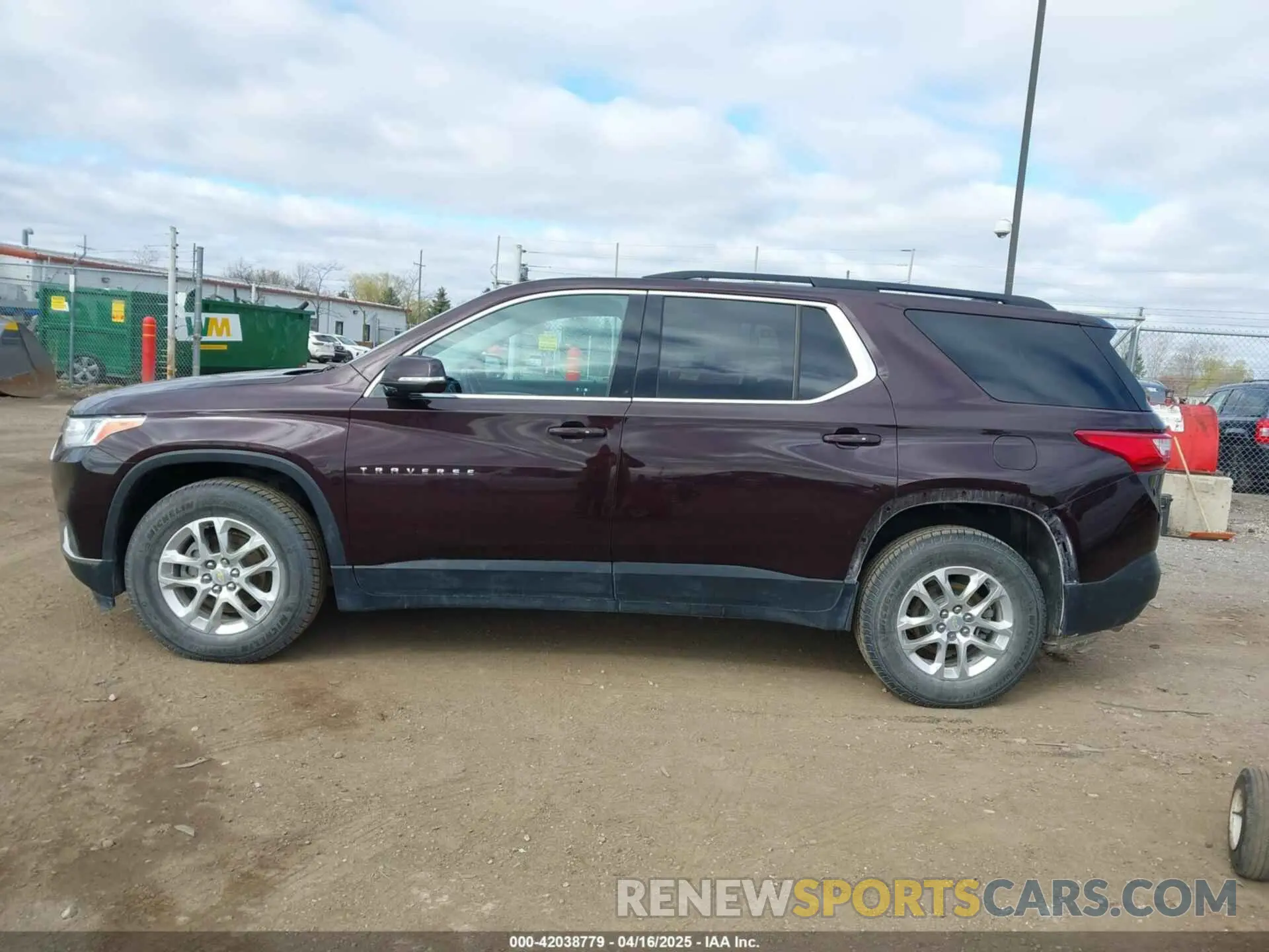 15 Photograph of a damaged car 1GNERGKW7LJ162655 CHEVROLET TRAVERSE 2020