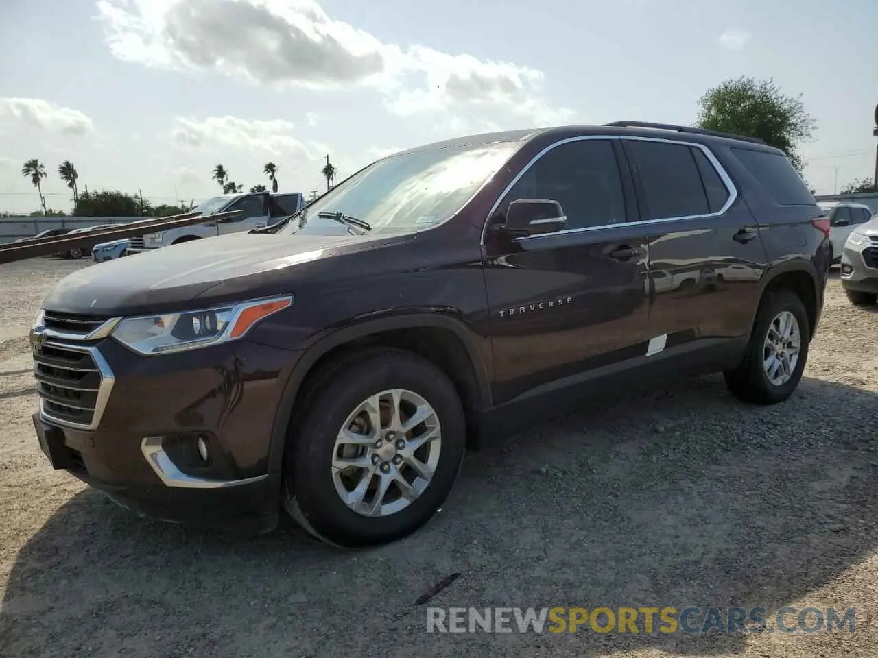 1 Фотография поврежденного автомобиля 1GNERGKW7LJ175339 CHEVROLET TRAVERSE 2020