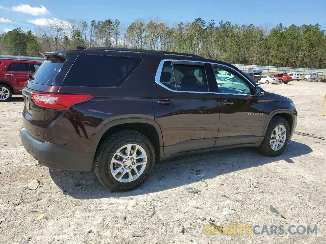 3 Photograph of a damaged car 1GNERGKW7LJ200000 CHEVROLET TRAVERSE 2020