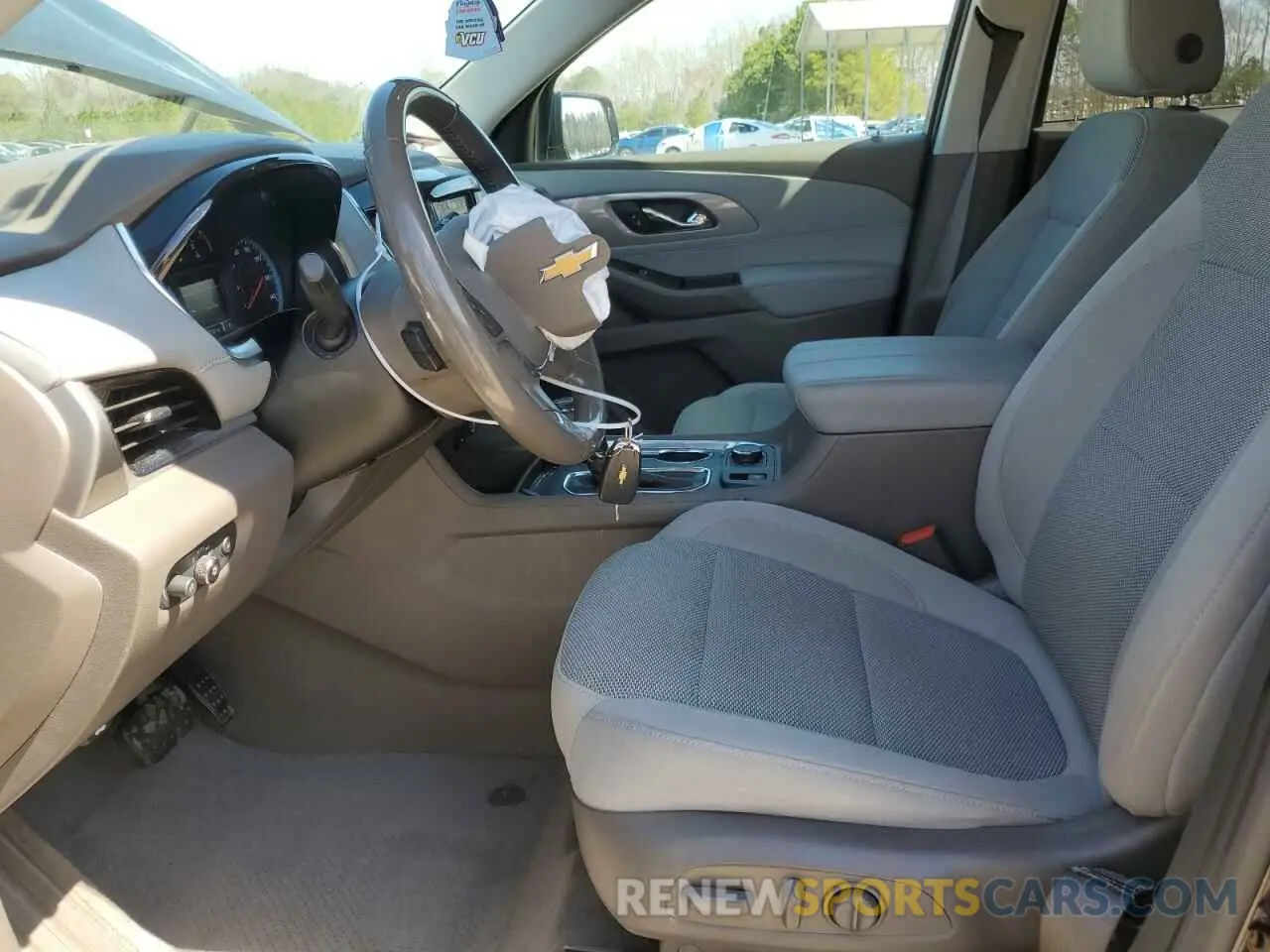 7 Photograph of a damaged car 1GNERGKW7LJ200000 CHEVROLET TRAVERSE 2020