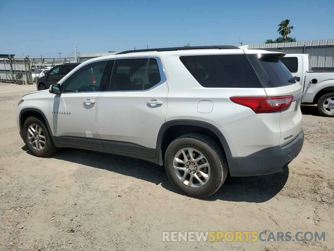 2 Photograph of a damaged car 1GNERGKW7LJ241615 CHEVROLET TRAVERSE 2020