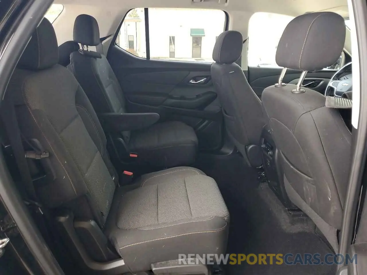 10 Photograph of a damaged car 1GNERGKW7LJ258883 CHEVROLET TRAVERSE 2020