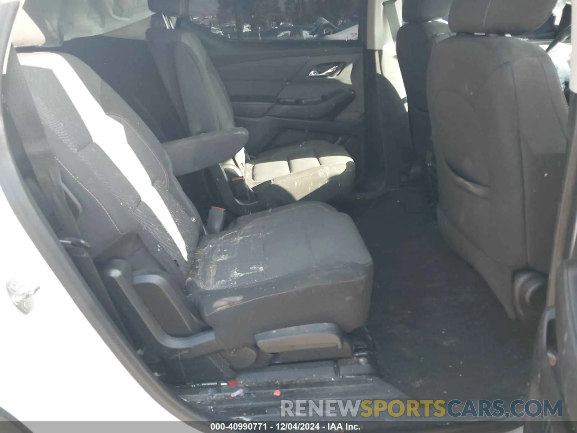 8 Фотография поврежденного автомобиля 1GNERGKW7LJ315597 CHEVROLET TRAVERSE 2020