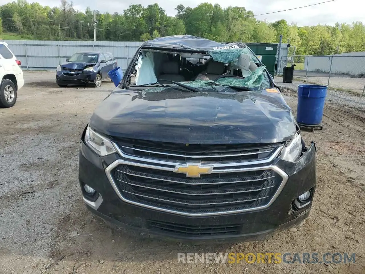 5 Photograph of a damaged car 1GNERGKW8LJ121807 CHEVROLET TRAVERSE 2020