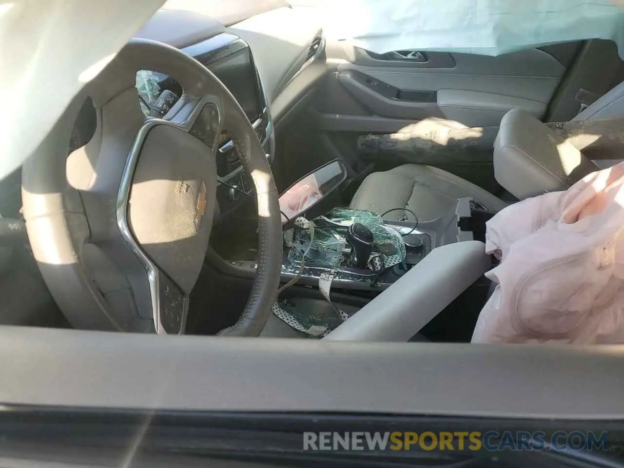 7 Photograph of a damaged car 1GNERGKW8LJ121807 CHEVROLET TRAVERSE 2020