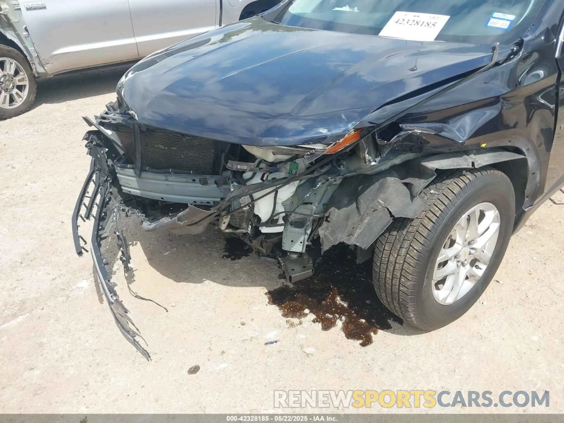 6 Photograph of a damaged car 1GNERGKW8LJ137974 CHEVROLET TRAVERSE 2020