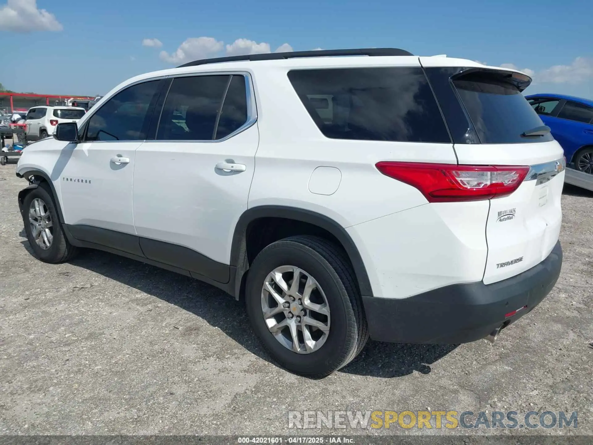 3 Фотография поврежденного автомобиля 1GNERGKW9LJ248386 CHEVROLET TRAVERSE 2020