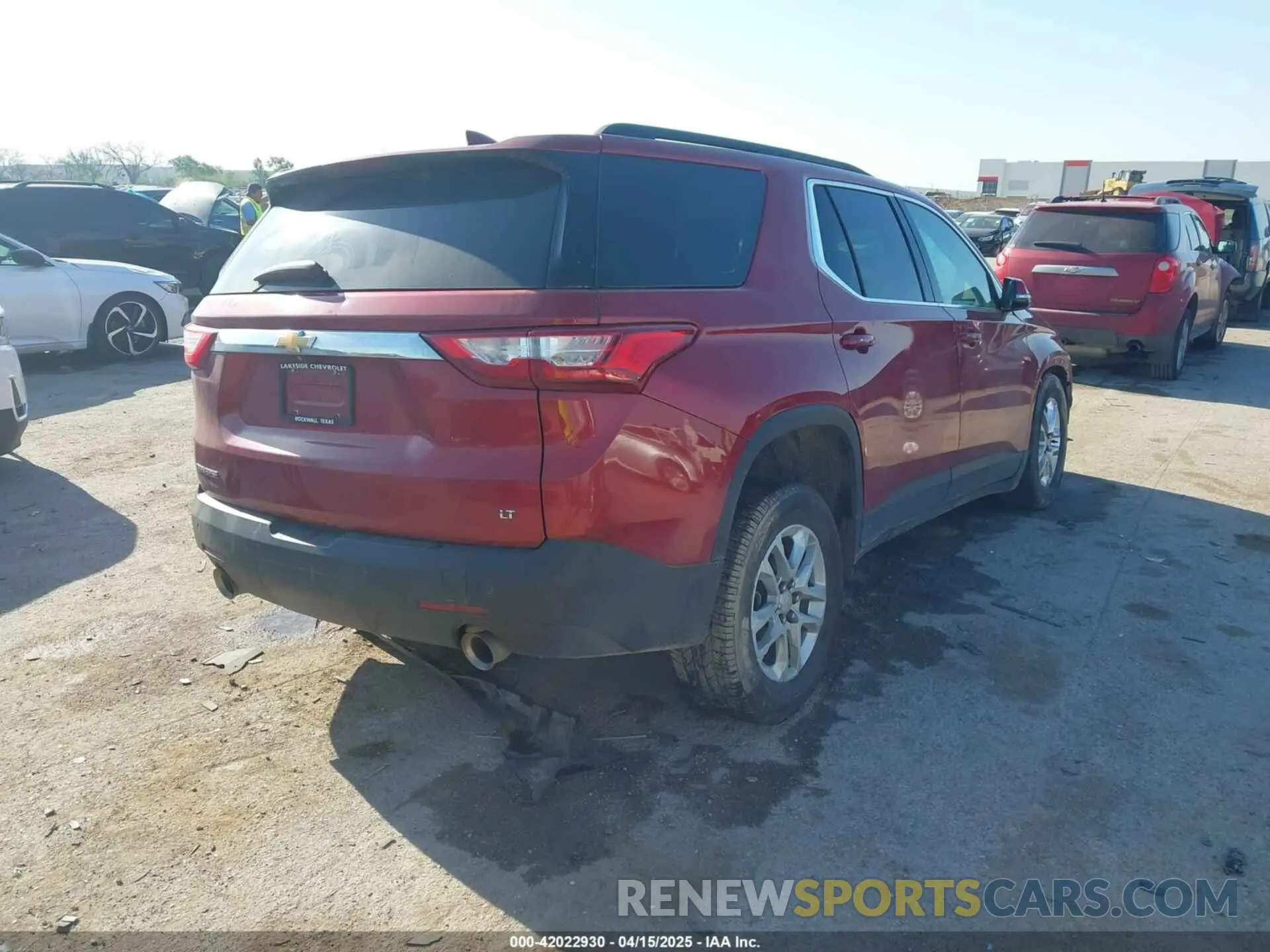 4 Фотография поврежденного автомобиля 1GNERGKW9LJ309932 CHEVROLET TRAVERSE 2020