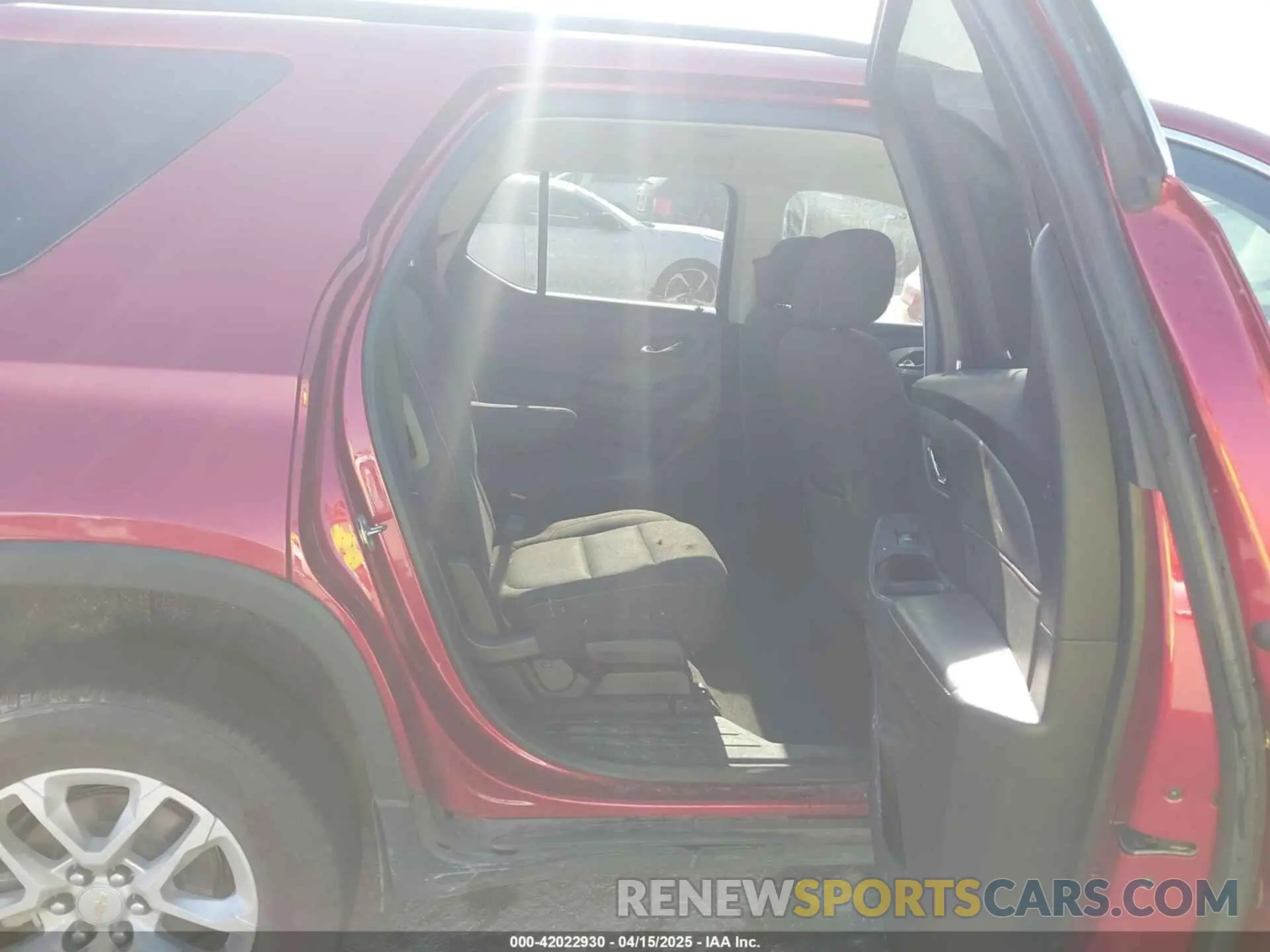 8 Фотография поврежденного автомобиля 1GNERGKW9LJ309932 CHEVROLET TRAVERSE 2020