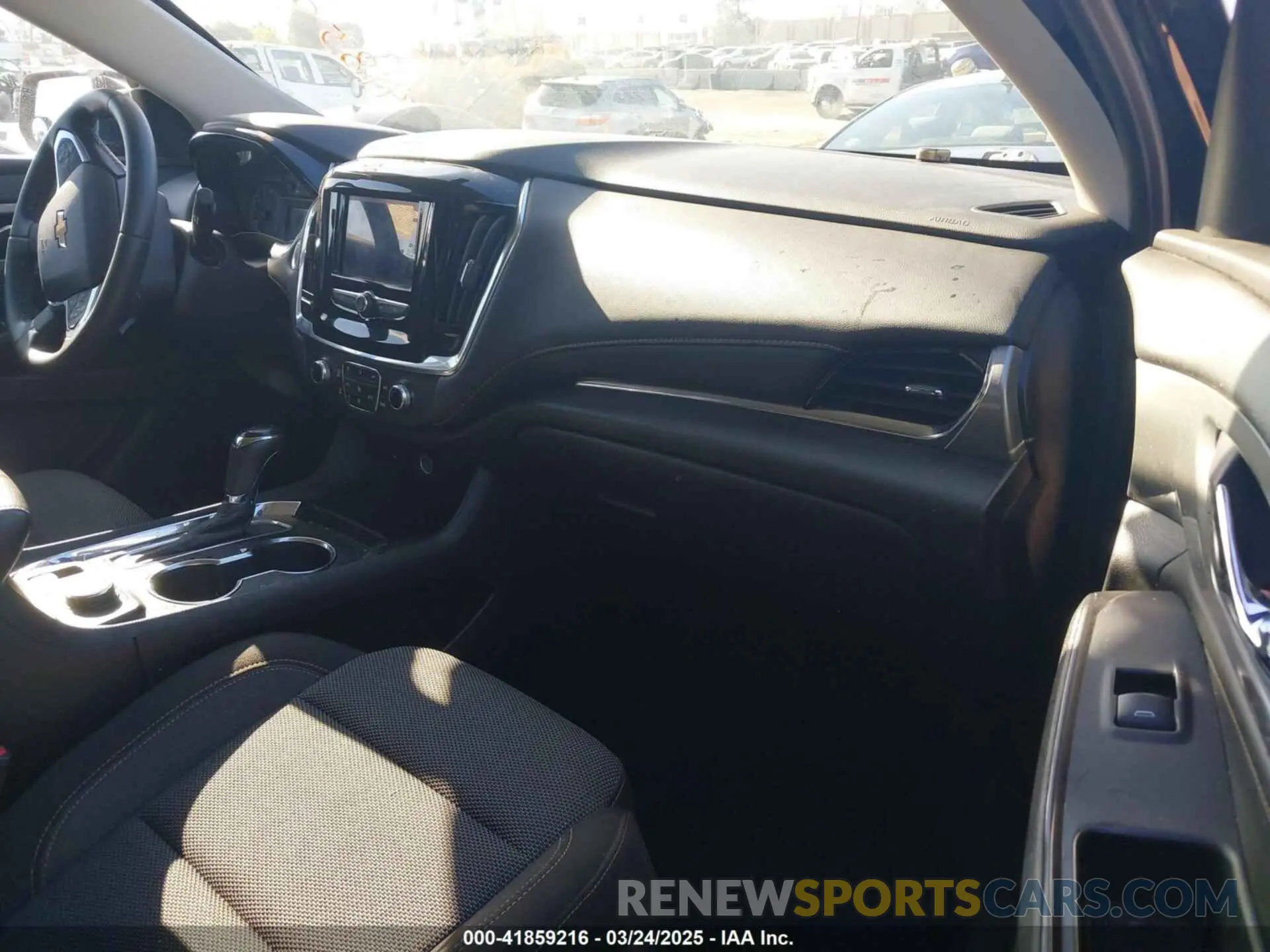 5 Фотография поврежденного автомобиля 1GNERGKW9LJ319473 CHEVROLET TRAVERSE 2020