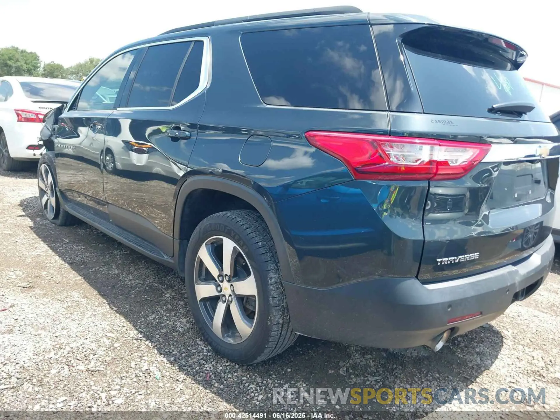 3 Фотография поврежденного автомобиля 1GNERHKW2LJ108489 CHEVROLET TRAVERSE 2020