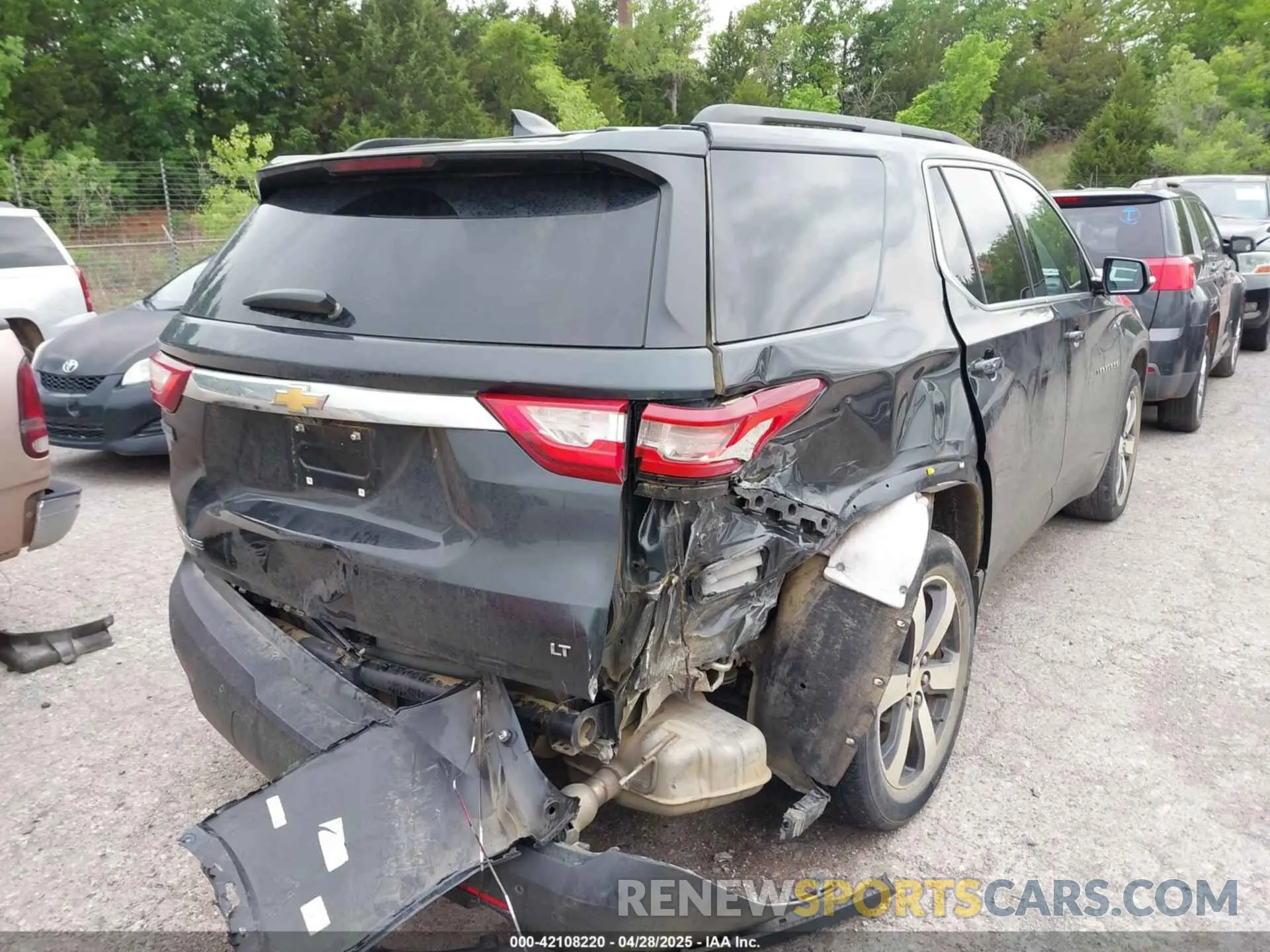 4 Фотография поврежденного автомобиля 1GNERHKW4LJ174137 CHEVROLET TRAVERSE 2020