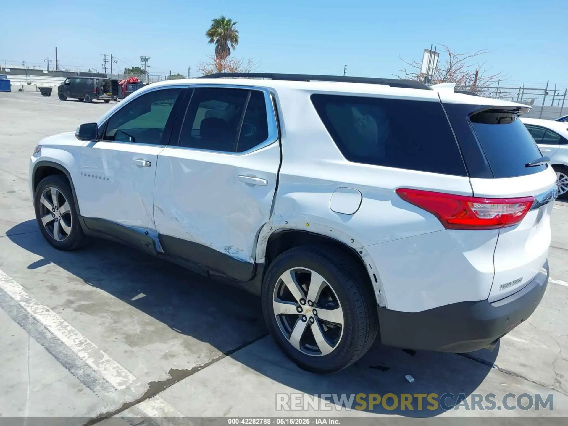 6 Фотография поврежденного автомобиля 1GNERHKW4LJ219609 CHEVROLET TRAVERSE 2020