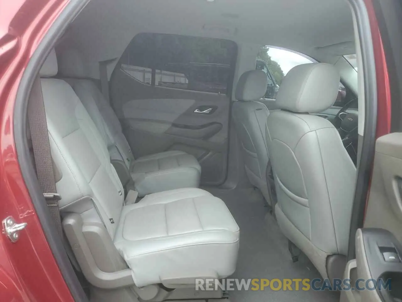 11 Photograph of a damaged car 1GNERHKW4LJ273654 CHEVROLET TRAVERSE 2020