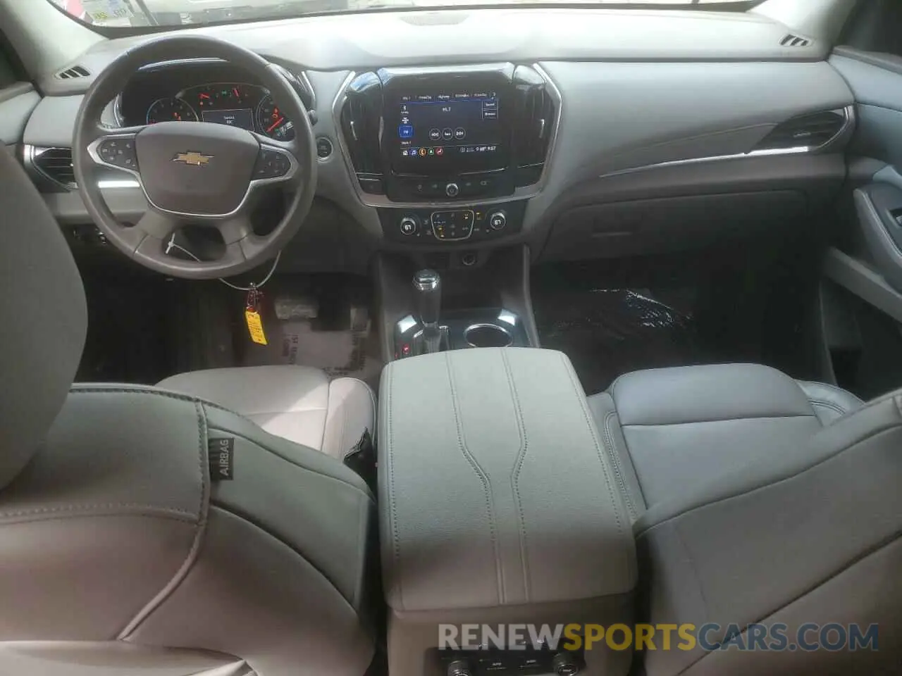 8 Photograph of a damaged car 1GNERHKW4LJ273654 CHEVROLET TRAVERSE 2020