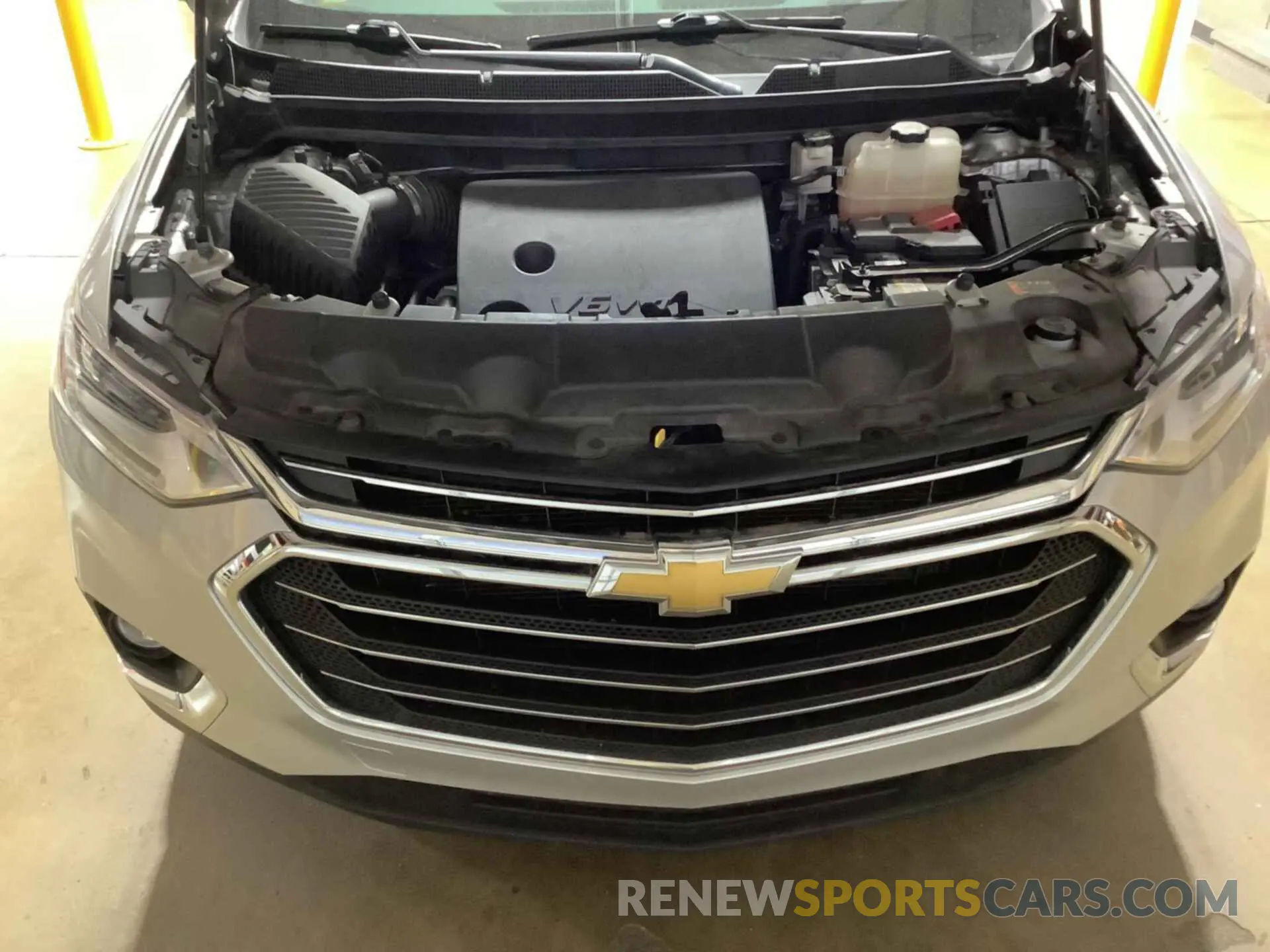 28 Photograph of a damaged car 1GNERHKW4LJ295699 CHEVROLET TRAVERSE 2020