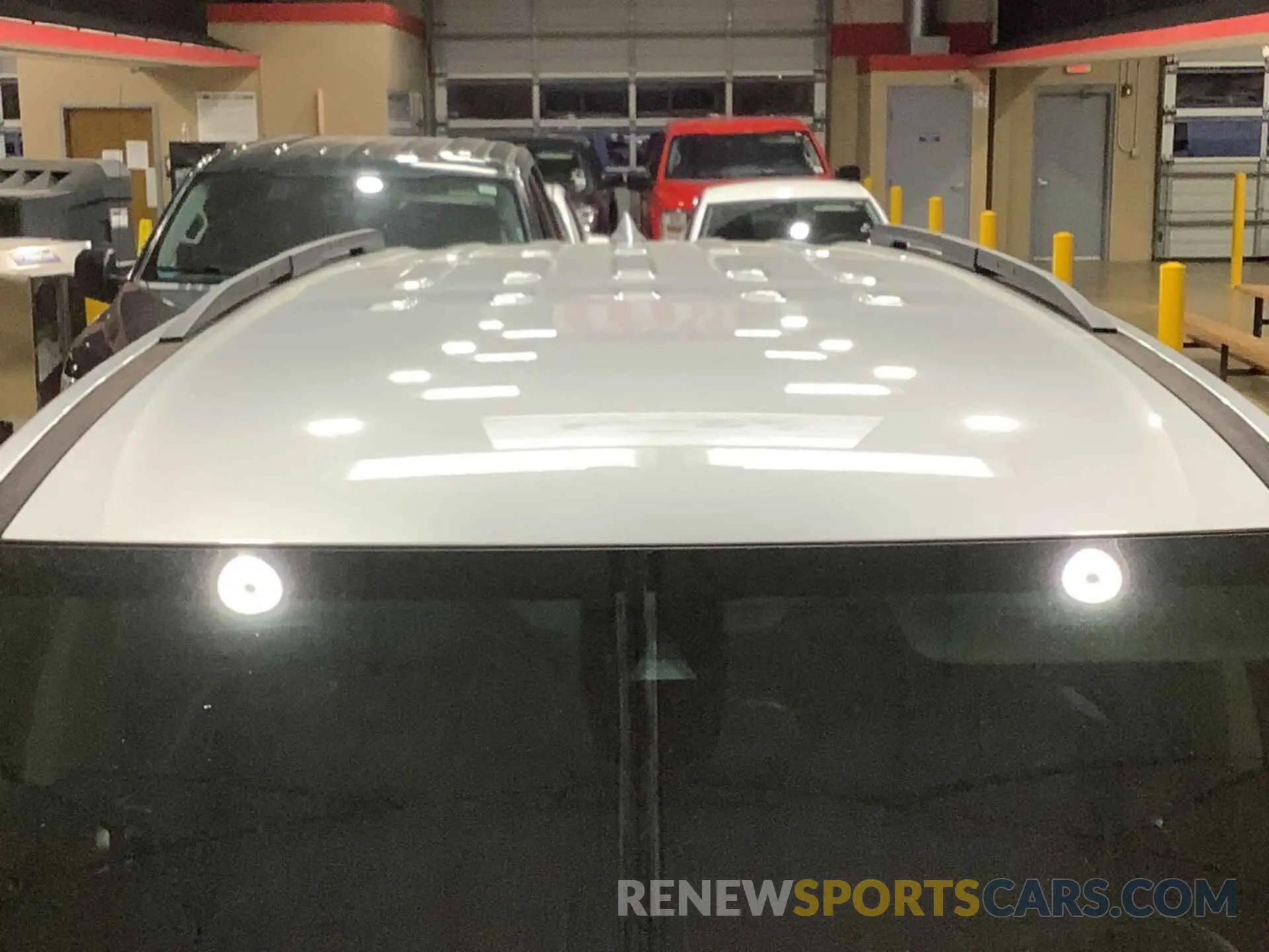 29 Photograph of a damaged car 1GNERHKW4LJ295699 CHEVROLET TRAVERSE 2020