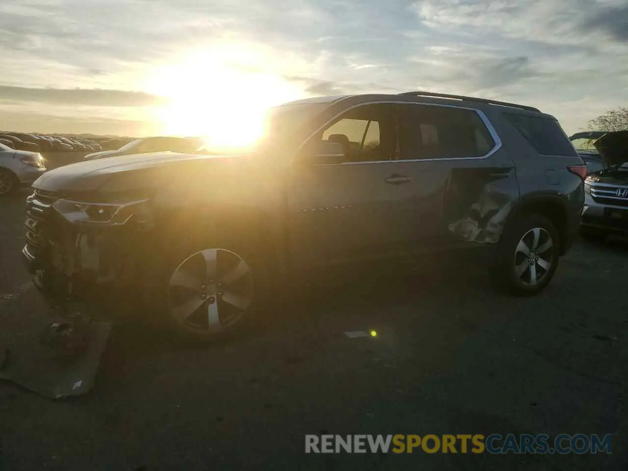 1 Фотография поврежденного автомобиля 1GNERHKW5LJ221367 CHEVROLET TRAVERSE 2020