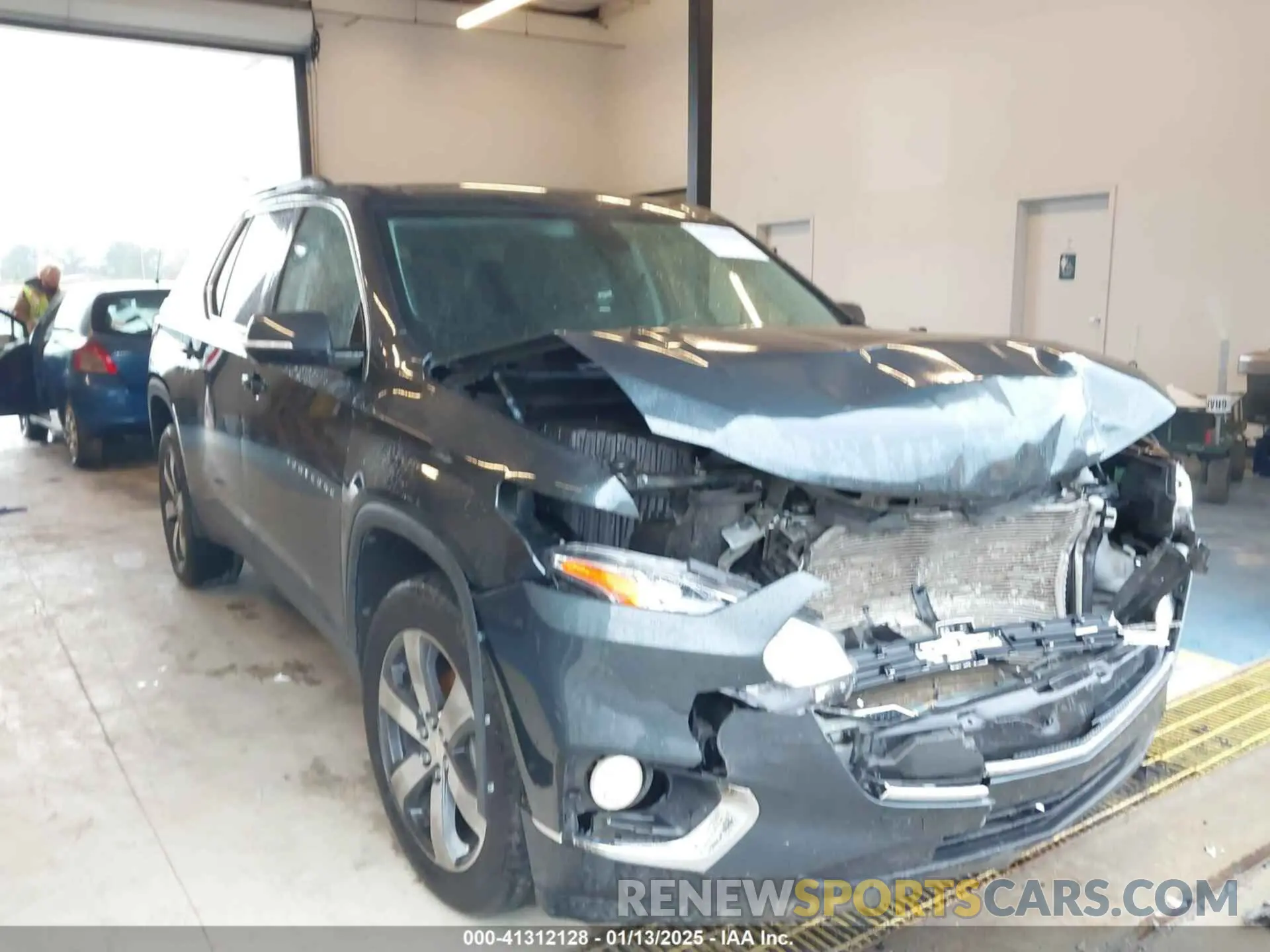 6 Photograph of a damaged car 1GNERHKW7LJ238123 CHEVROLET TRAVERSE 2020
