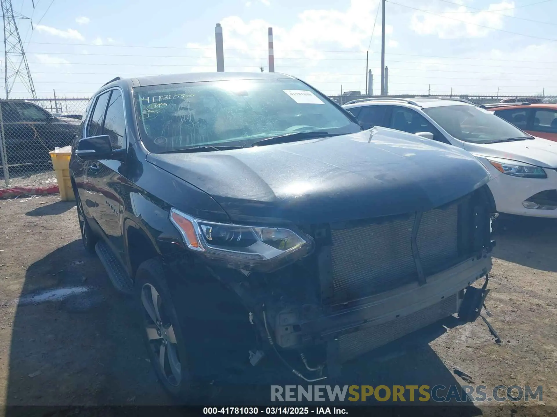 1 Фотография поврежденного автомобиля 1GNERHKW7LJ323401 CHEVROLET TRAVERSE 2020