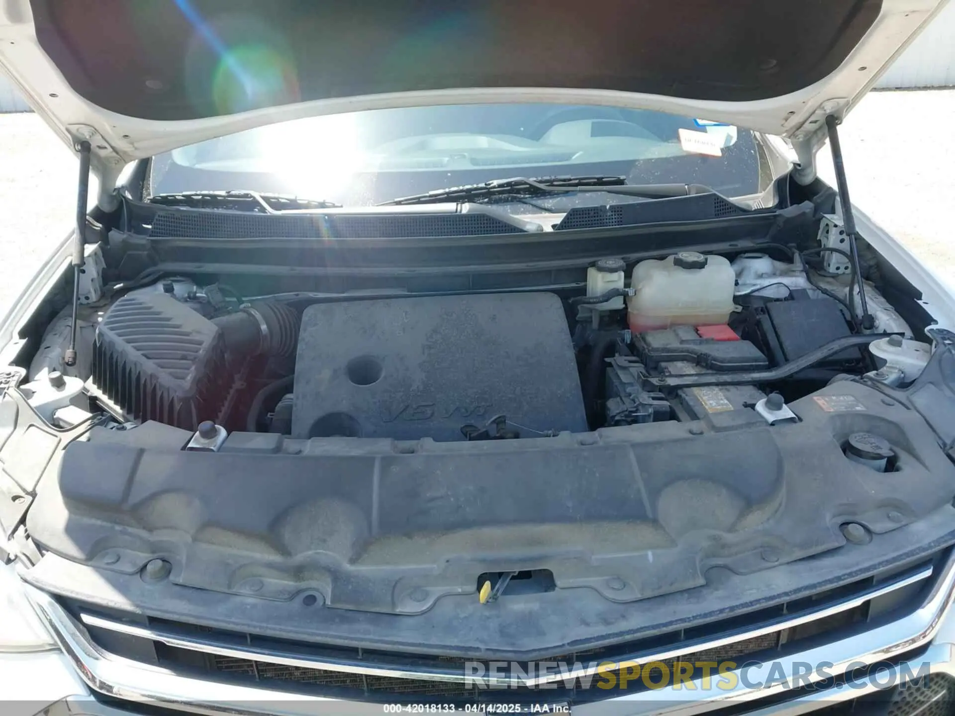 10 Photograph of a damaged car 1GNERHKW8LJ205695 CHEVROLET TRAVERSE 2020