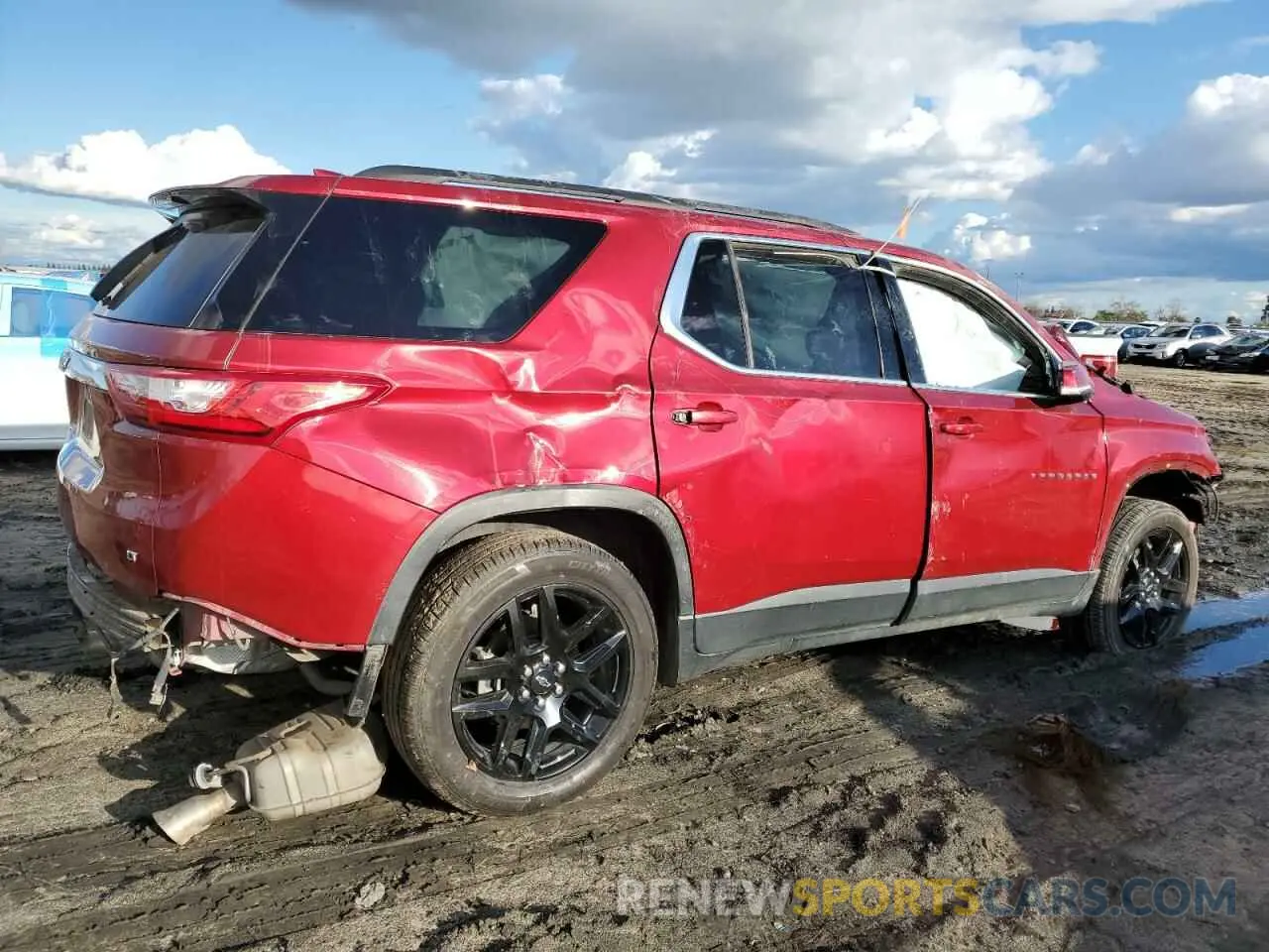 3 Photograph of a damaged car 1GNERHKW8LJ245369 CHEVROLET TRAVERSE 2020