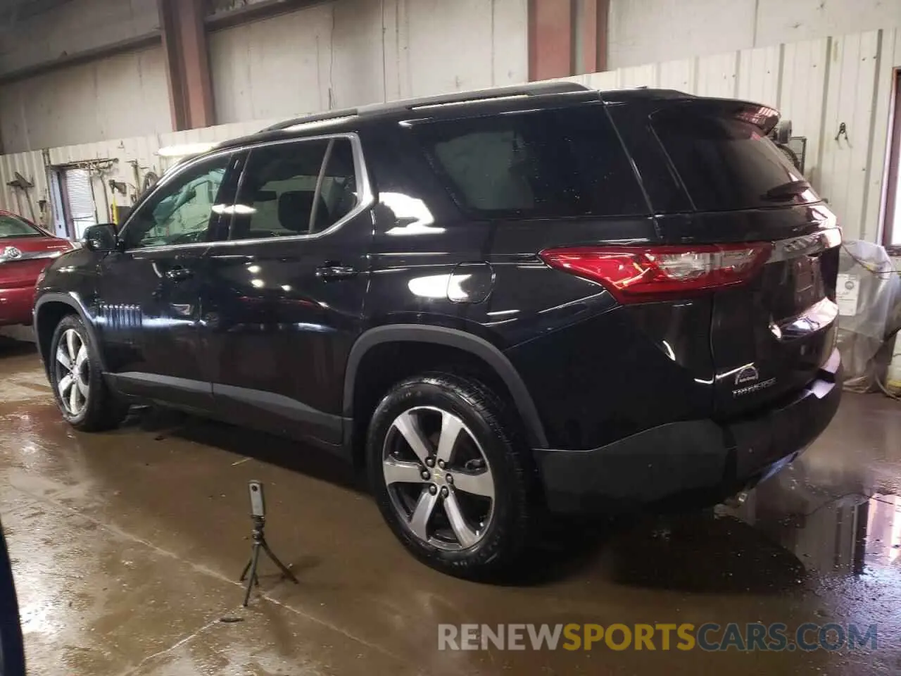 2 Photograph of a damaged car 1GNERHKWXLJ234891 CHEVROLET TRAVERSE 2020
