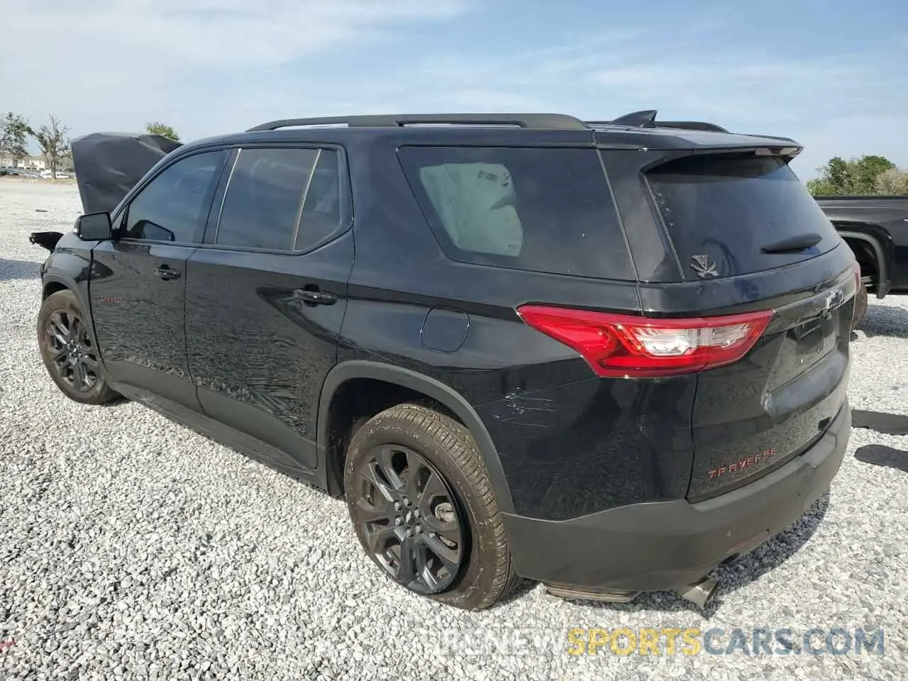 2 Photograph of a damaged car 1GNERJKW0LJ232784 CHEVROLET TRAVERSE 2020