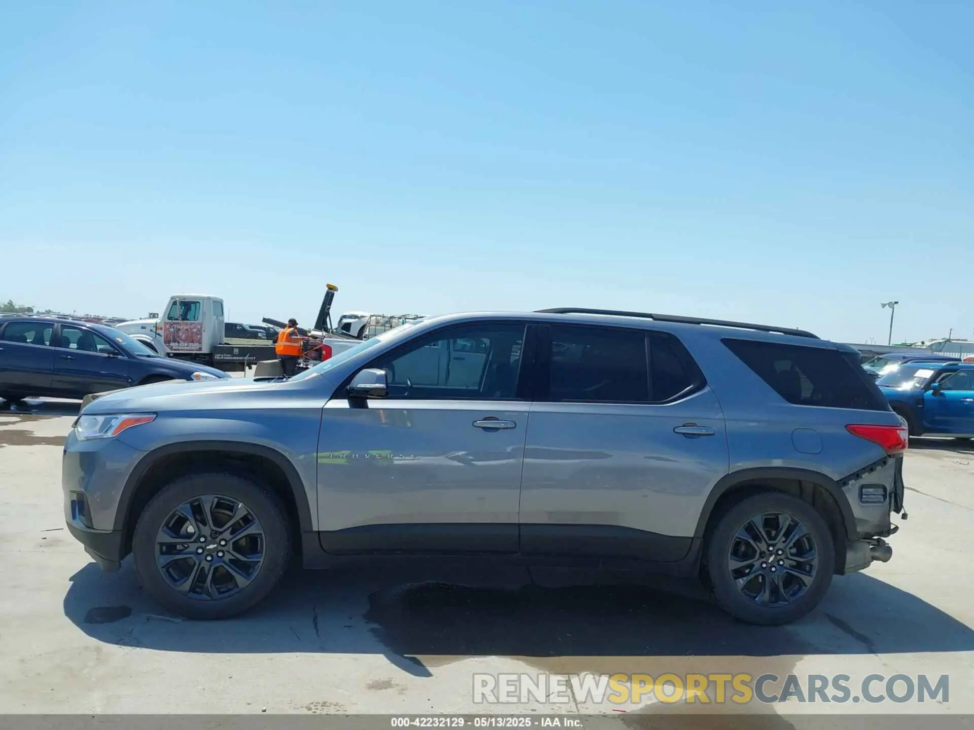 15 Photograph of a damaged car 1GNERJKW0LJ267972 CHEVROLET TRAVERSE 2020